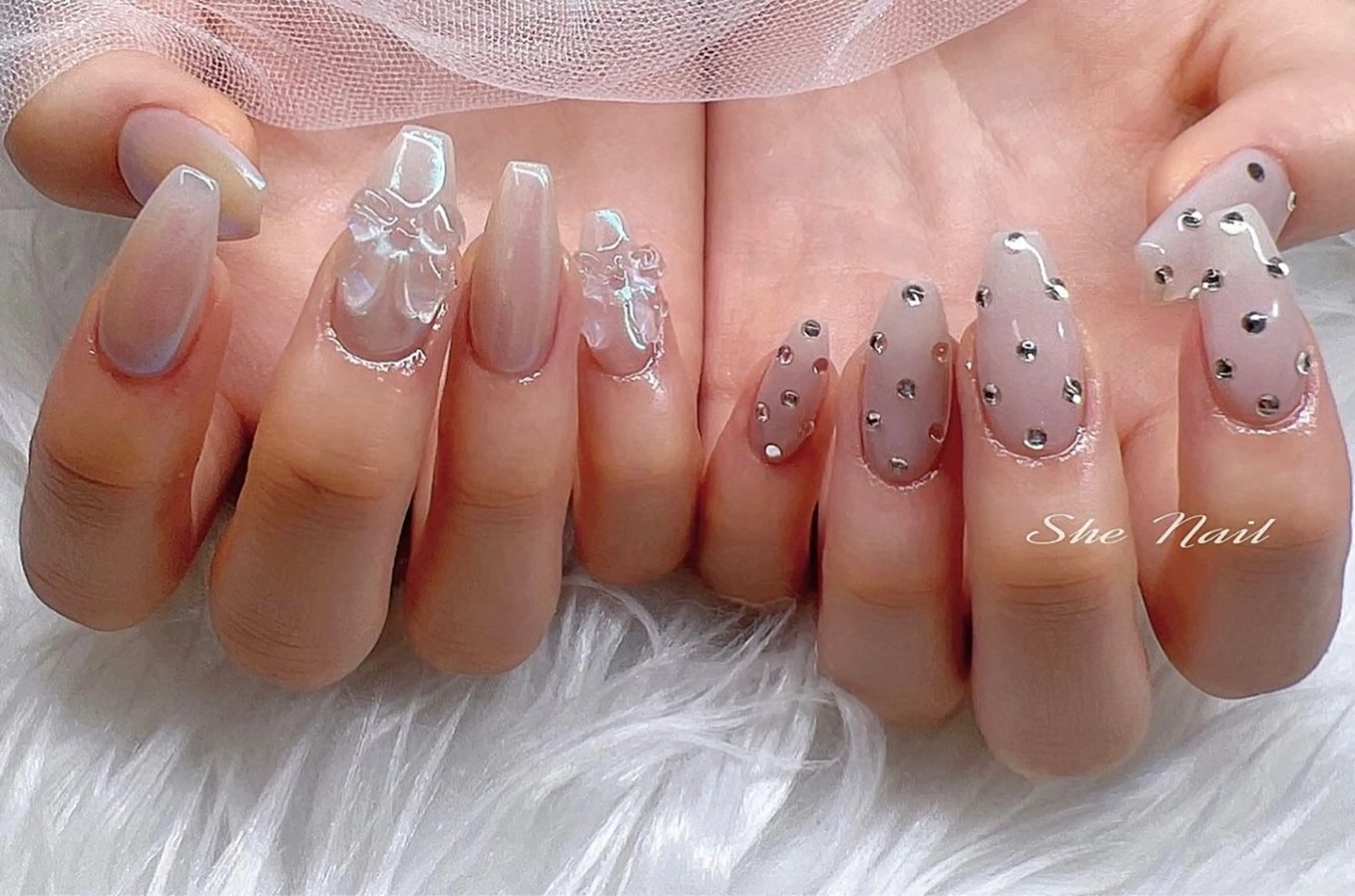 ネイル チークネイル 長さ出し マグネットネイル 持ち込み ワンカラーネイル ハンドネイル She   Nail所属・ISA_ BELLAのネイルデザイン