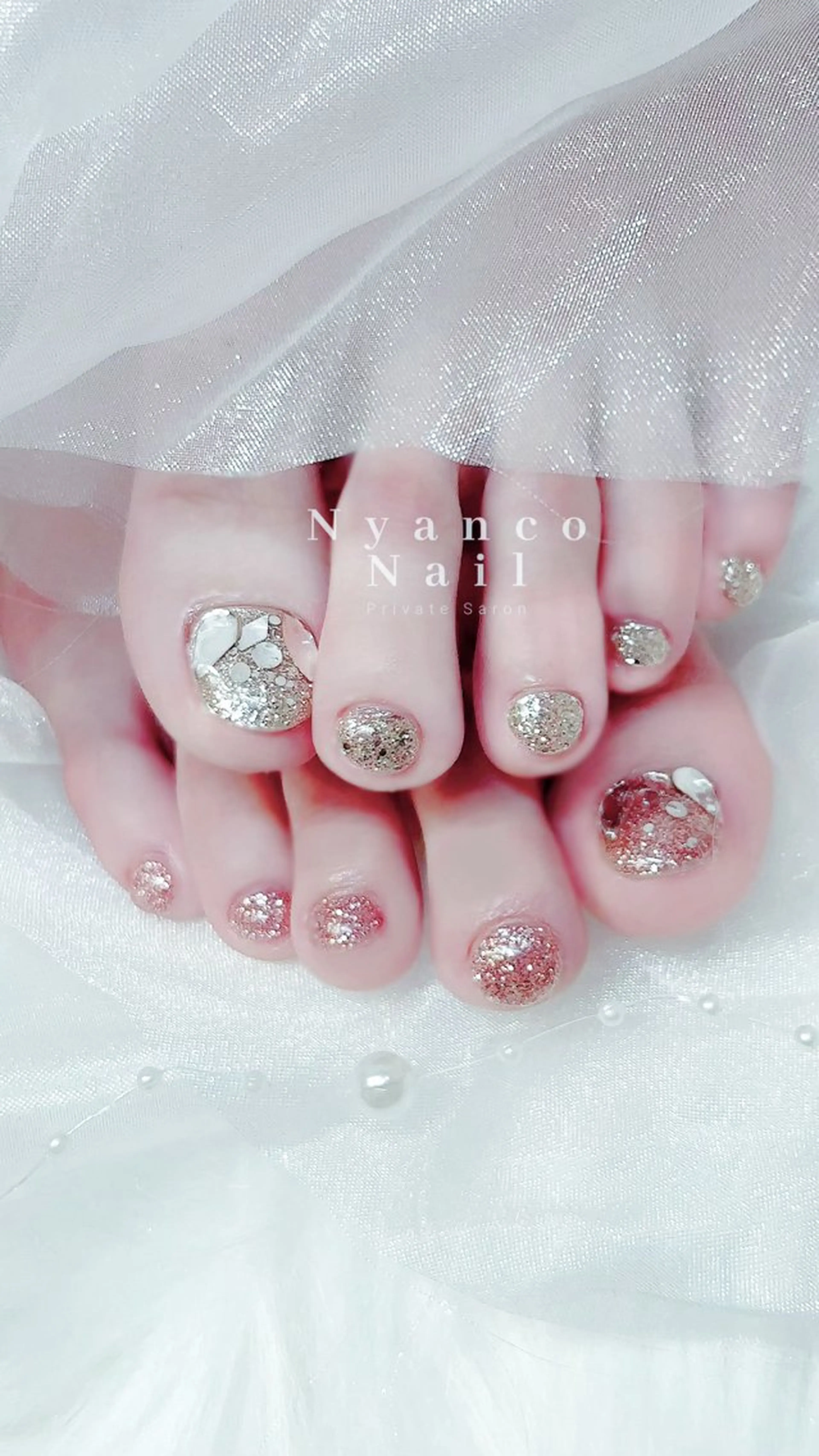 ネイル フットネイル ジェルネイル キラキラネイル 韓国ネイル ラメ(グリッター) Nyanco Nailのネイルデザイン