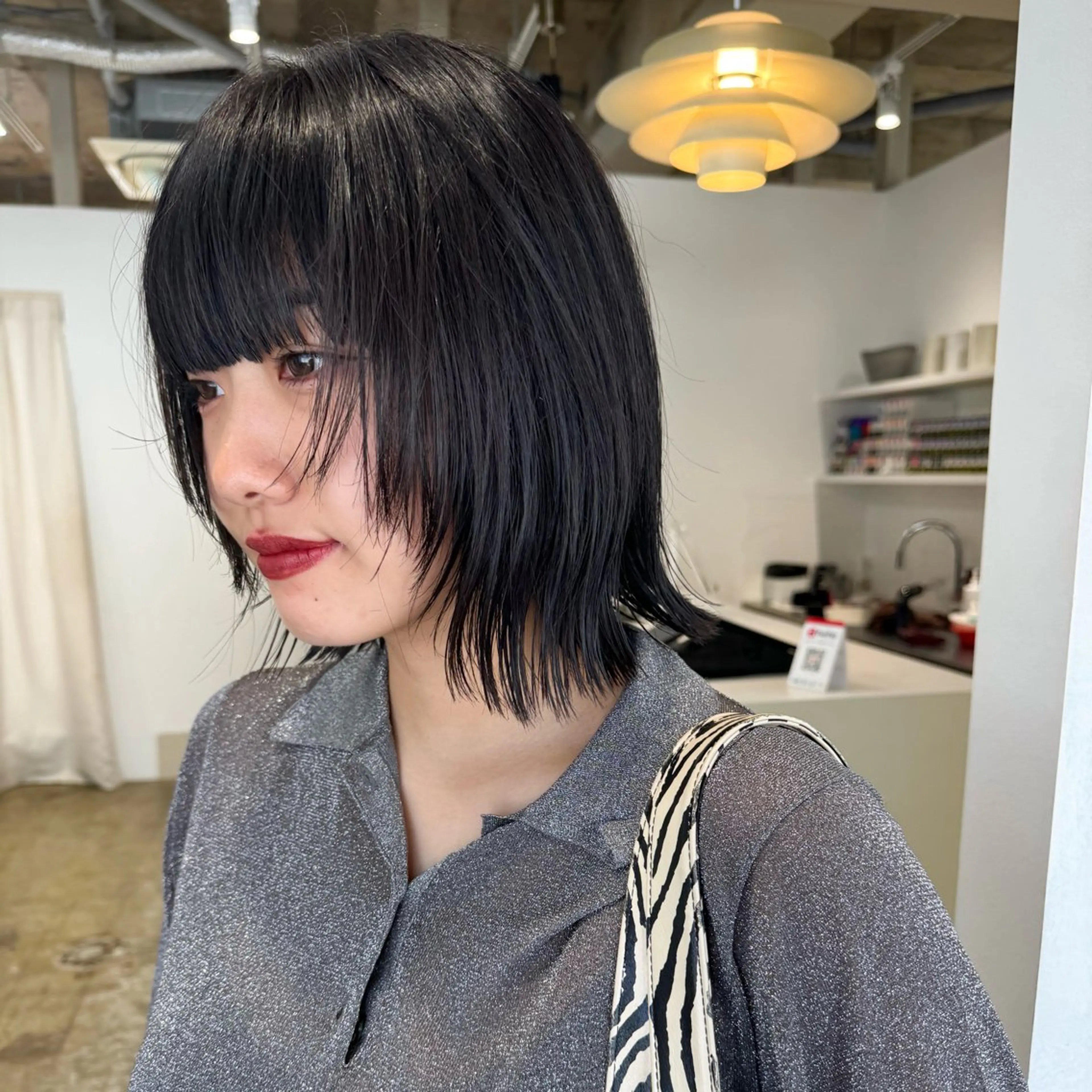 ミディアム カラー カット ヘアカラー トリートメント 可愛いパーマスタイル といえばISSEYのヘアスタイル