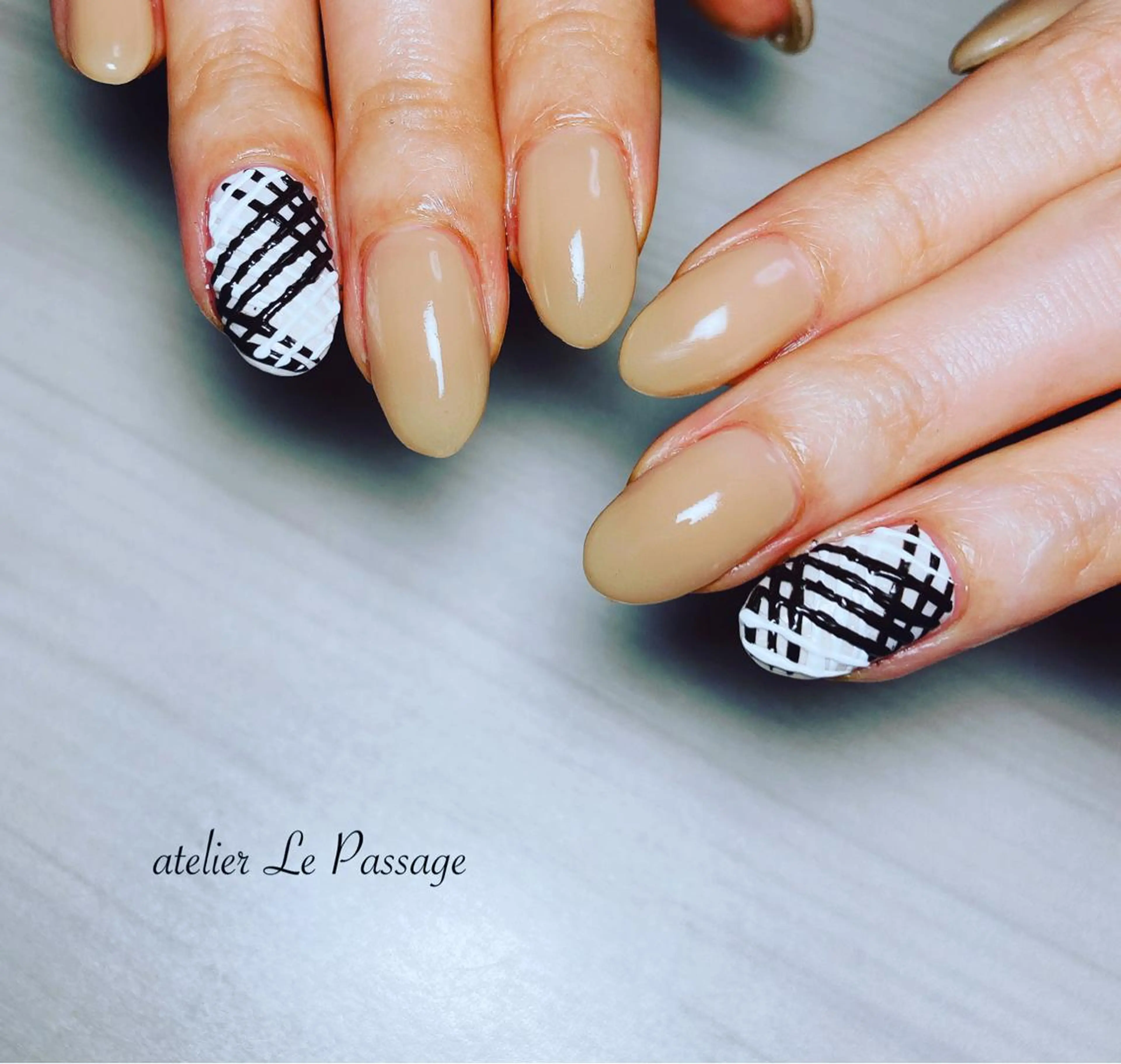 ネイル ジェルネイル キラキラネイル ラメ(グリッター) オフィスネイル パラジェル Atelier Le Passage所属・h nakatsukaのネイルデザイン