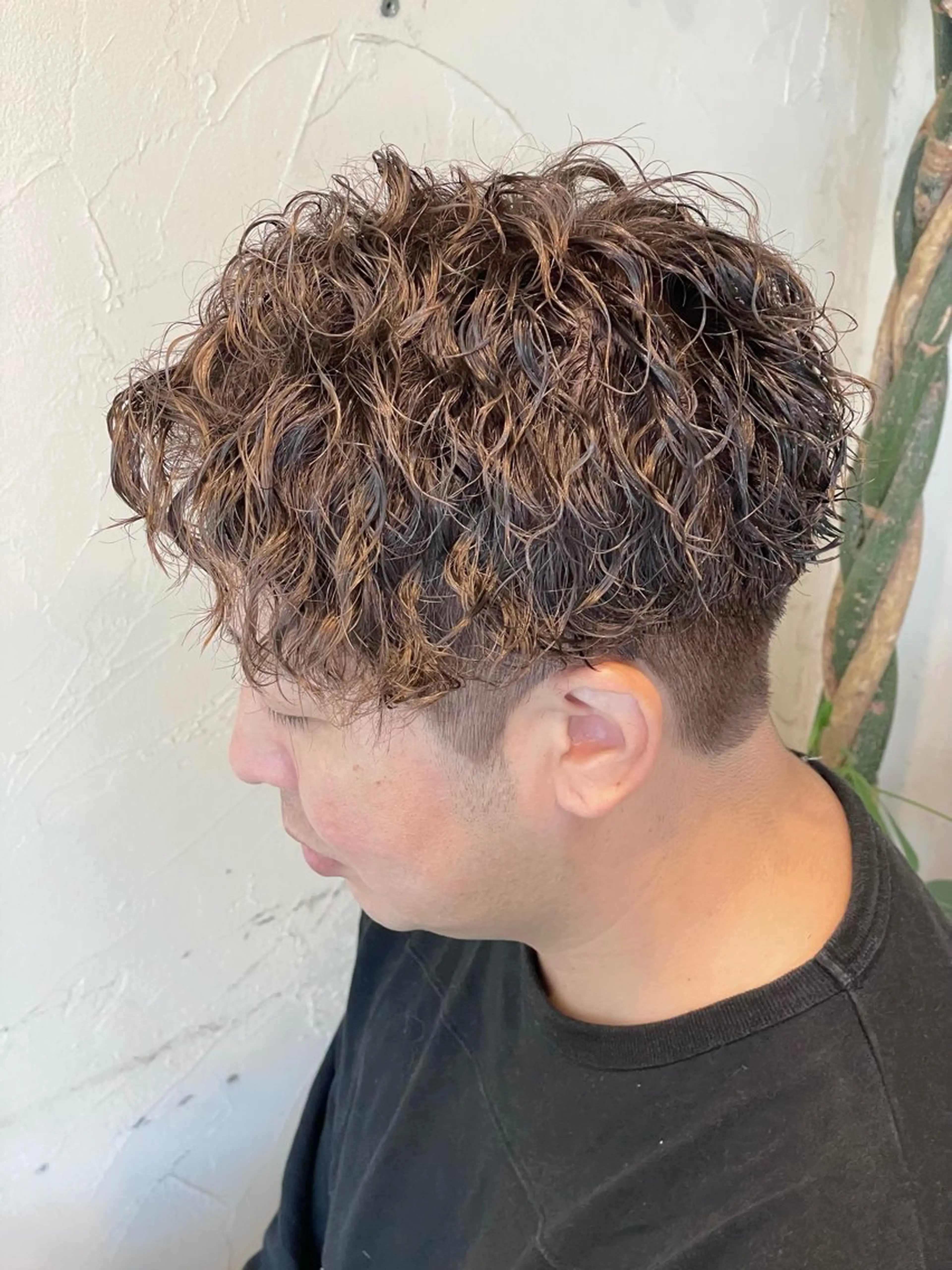 ショート カラー パーマ メンズ メンズパーマ ツイストスパイラルパーマ スパイラルパーマ カット ヘアカラー パーマ メンズ特化/パーマ指 名No.1/百瀬太郎のヘアスタイル