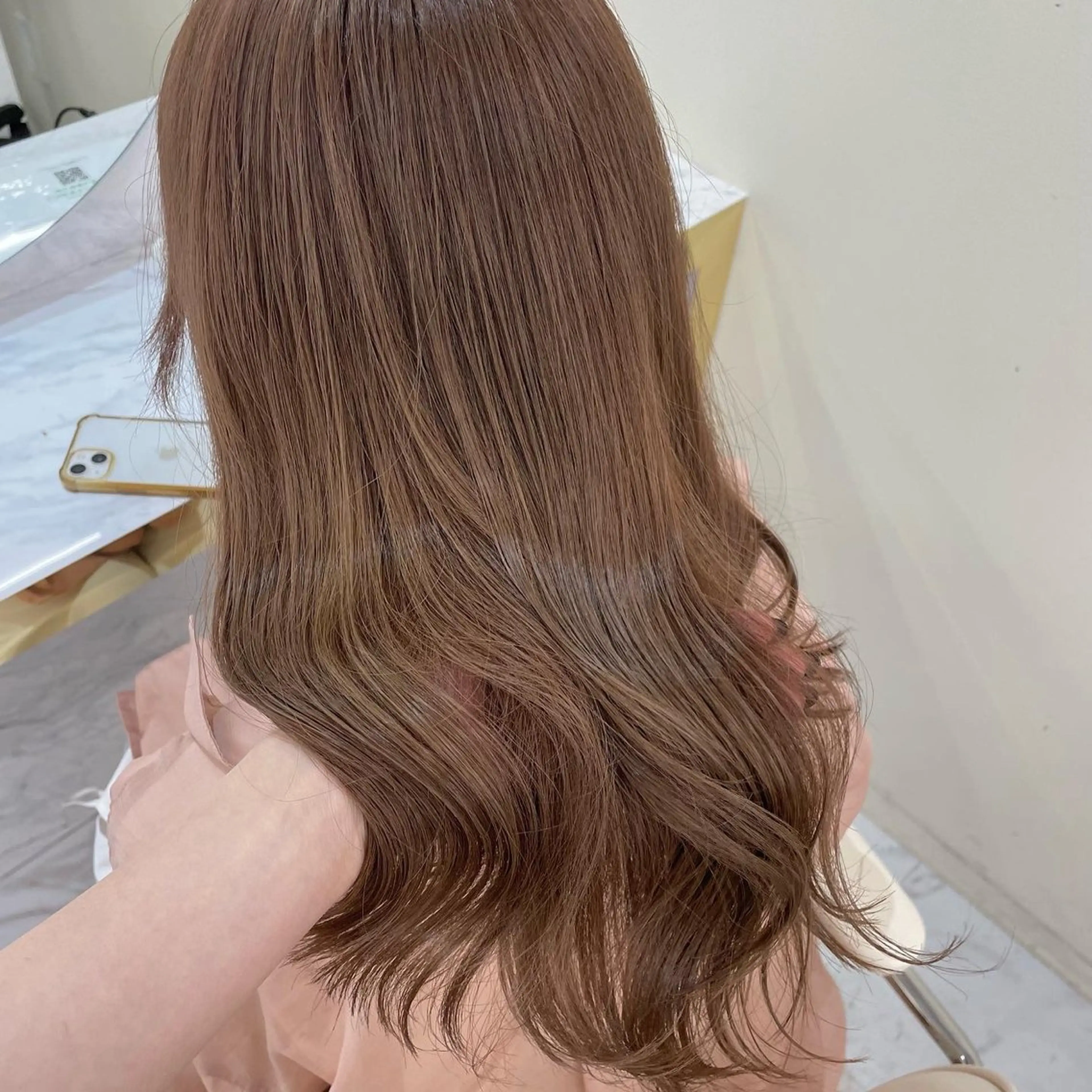 ミディアム カラー ヘアアレンジ アッシュ ベージュカラー ブリーチ 透明感カラー ダブルカラー maoブリーチ無し 似合わせカラーのヘアスタイル