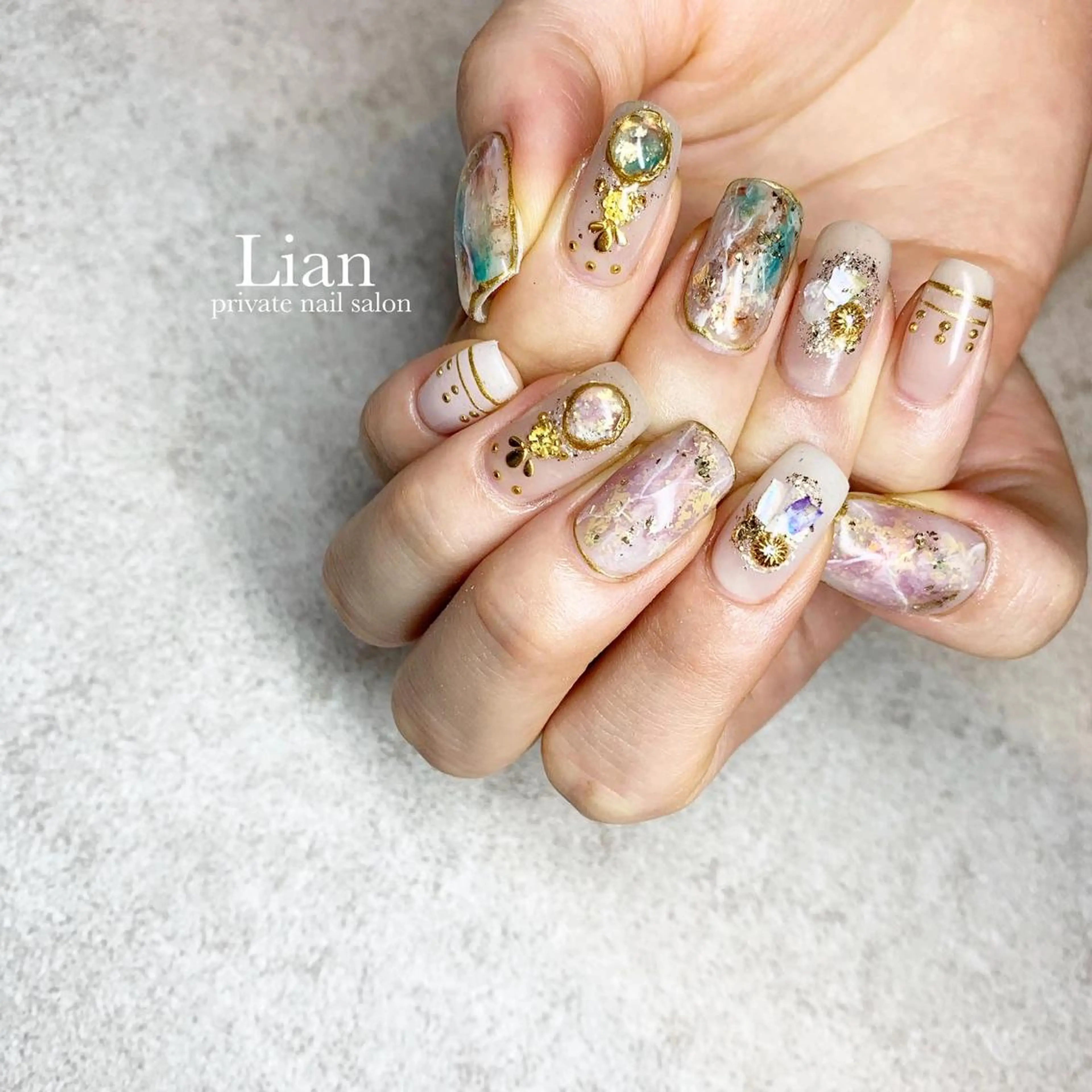 ネイル グリーン キラキラネイル 大理石ネイル(マーブル) ニュアンスネイル パープル nailsalon Lenoaのネイルデザイン