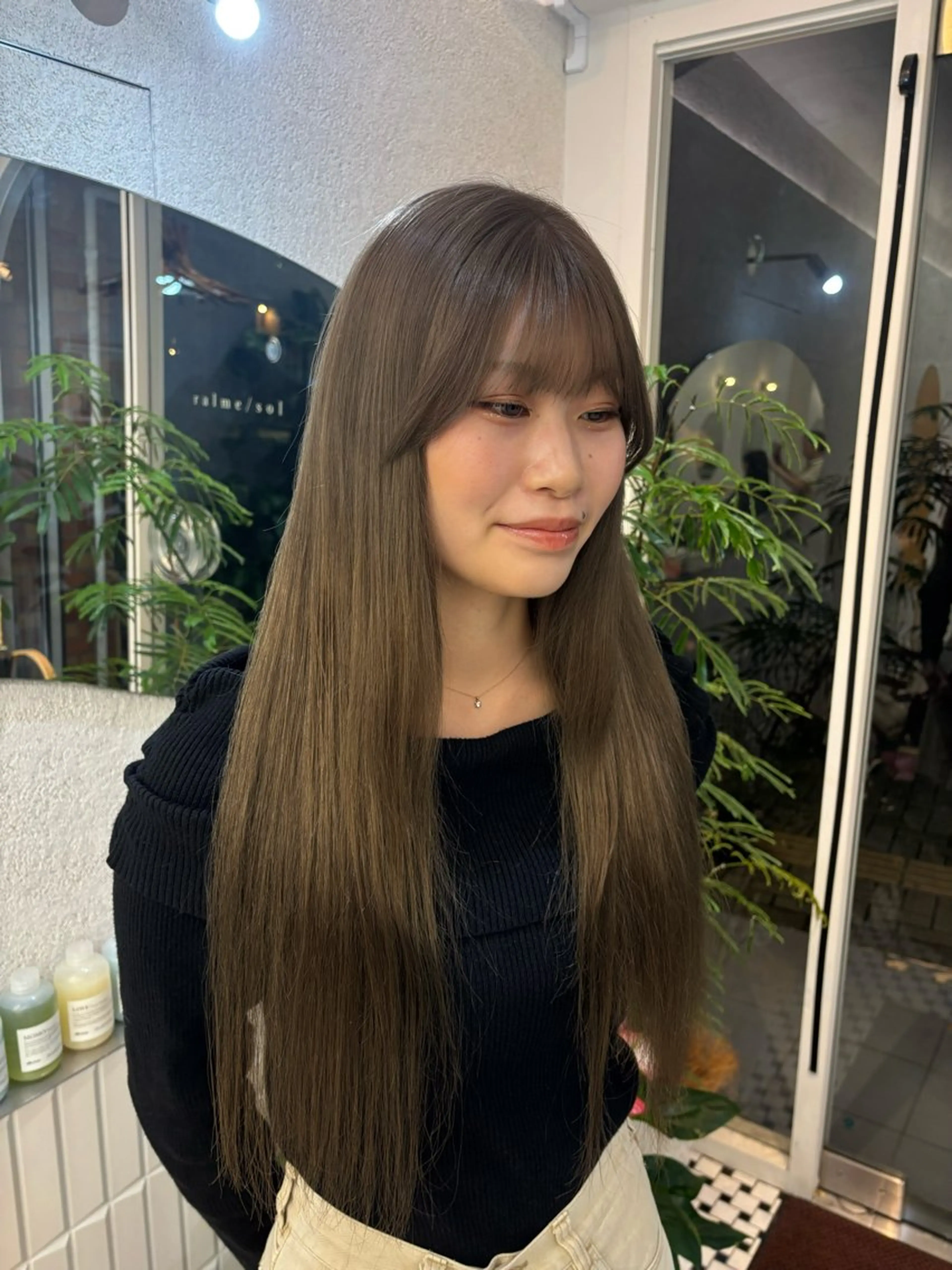 ロング ヘアカラー リン🔔ボブ cut ベージュカラー🤎のヘアスタイル