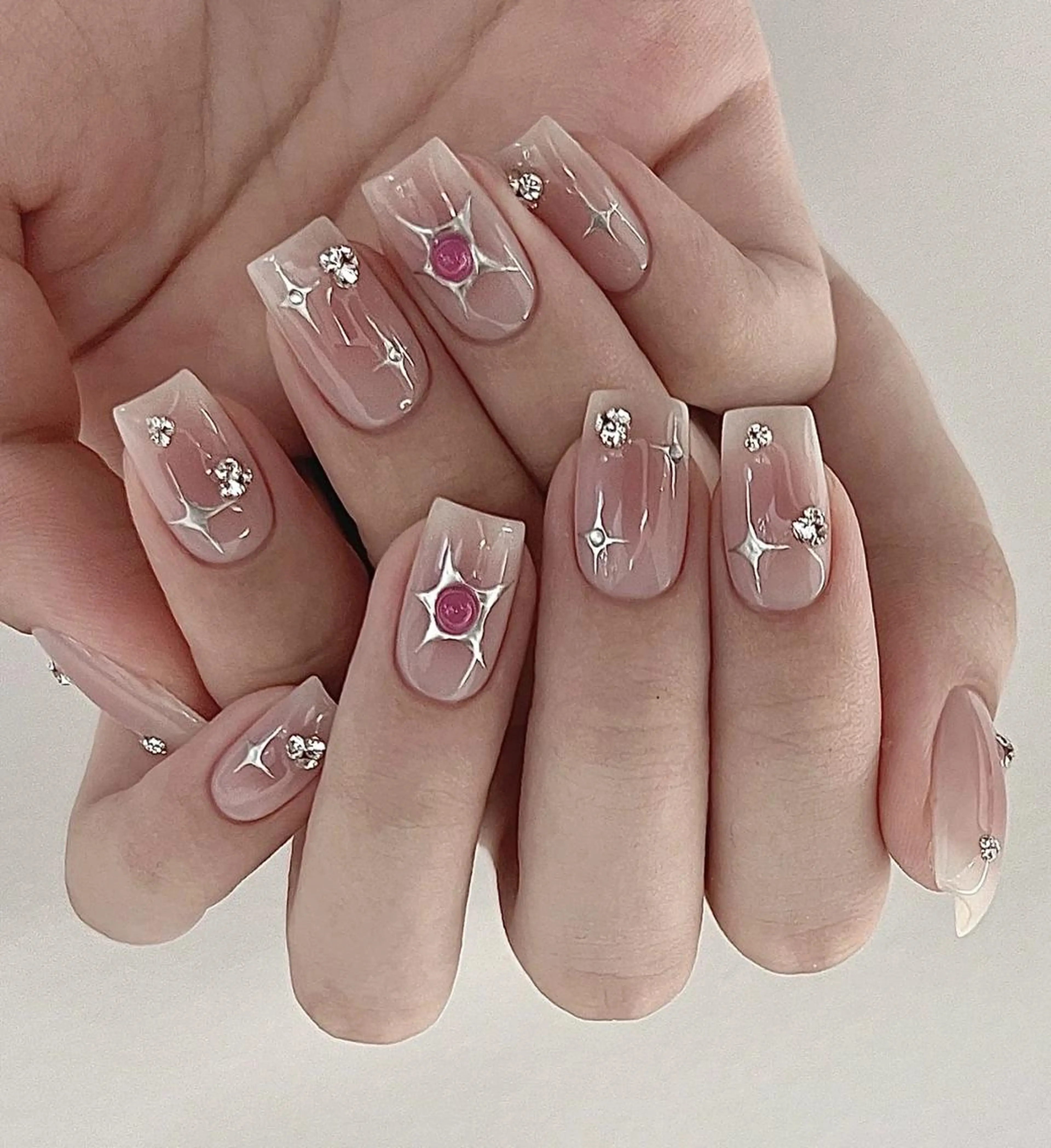 ネイル AB マツエクネイルサロンのネイルデザイン