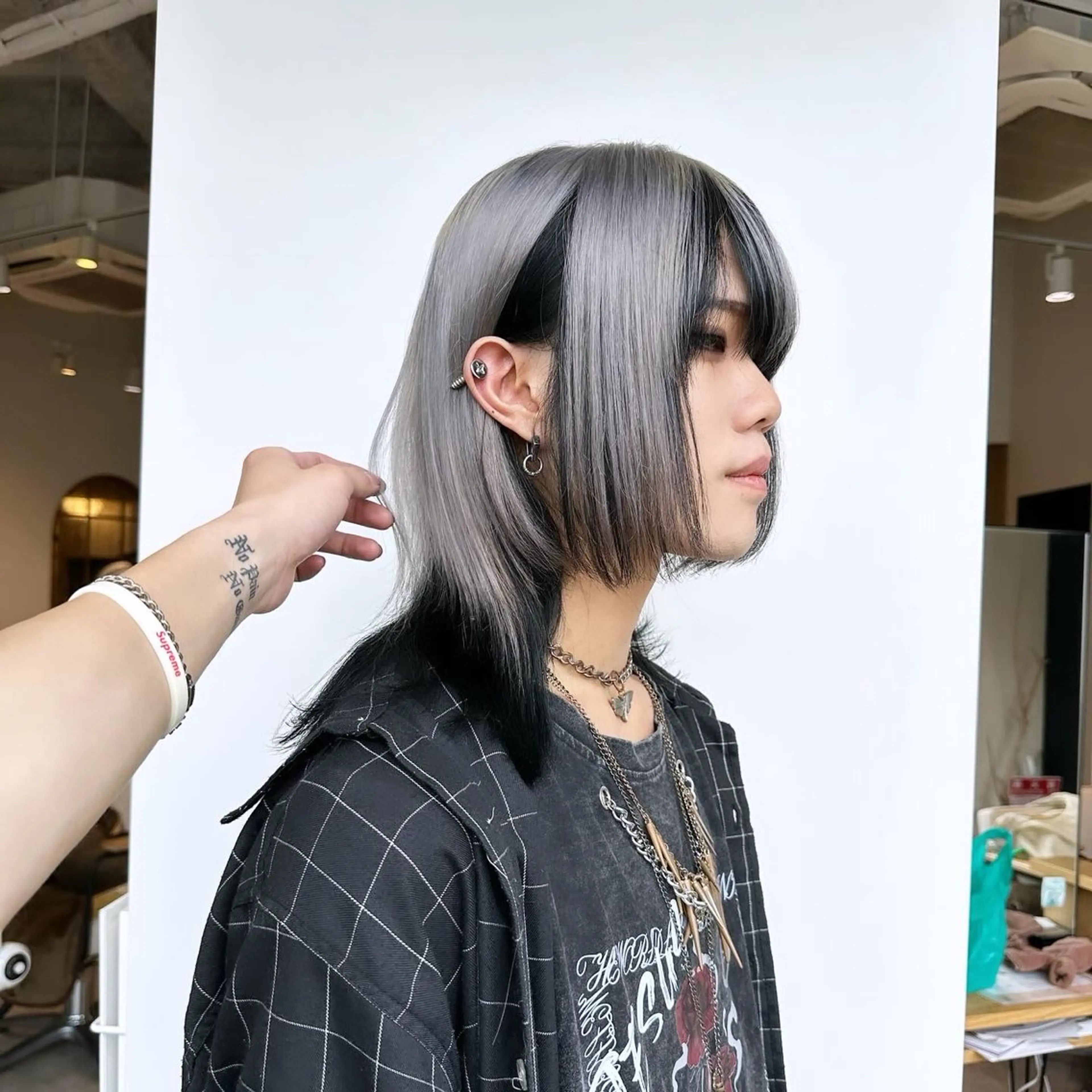 キッズ 大阪ウルフカット ハッシュカットのヘアスタイル