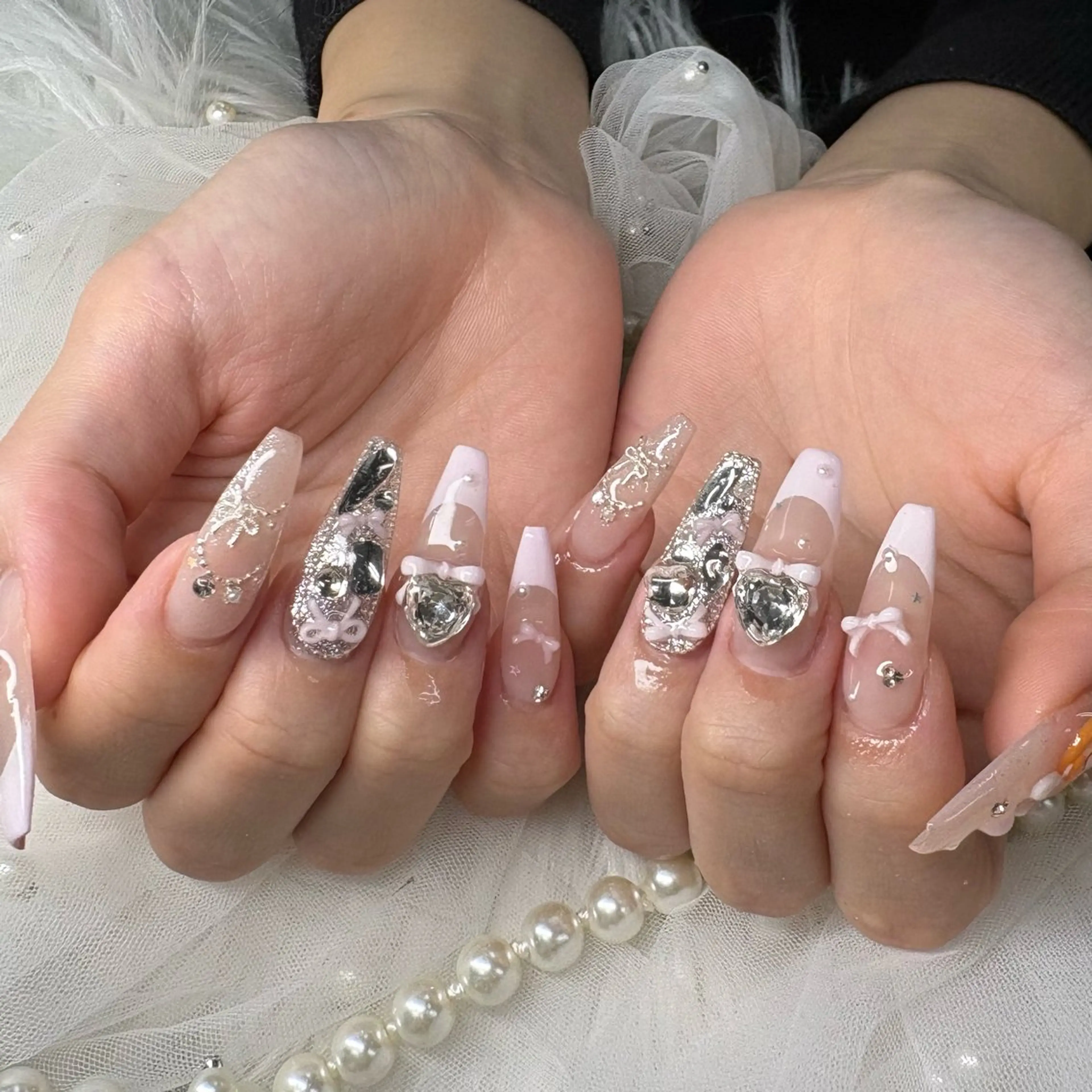 ネイル ハンドネイル SHION のネイルデザイン