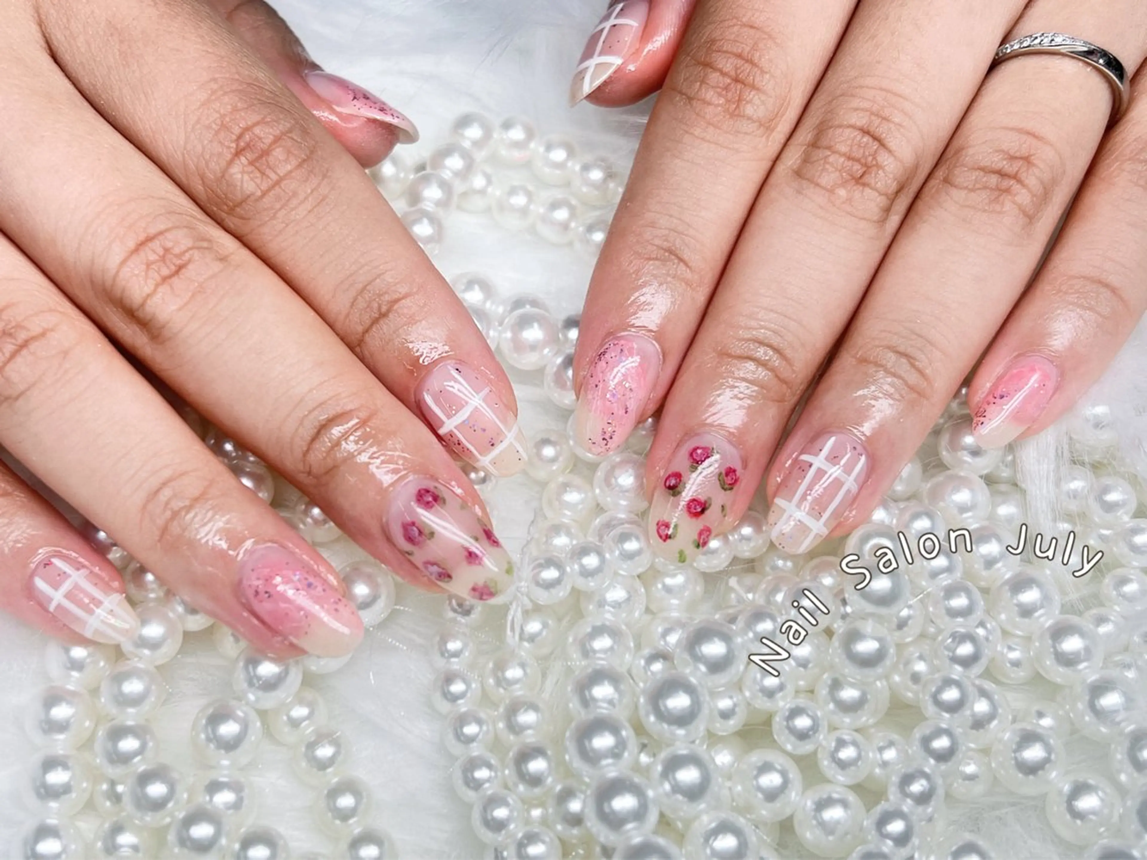 ネイル アートネイル オーロラネイル ジェルネイル ガーリー キラキラネイル July モモのネイルデザイン