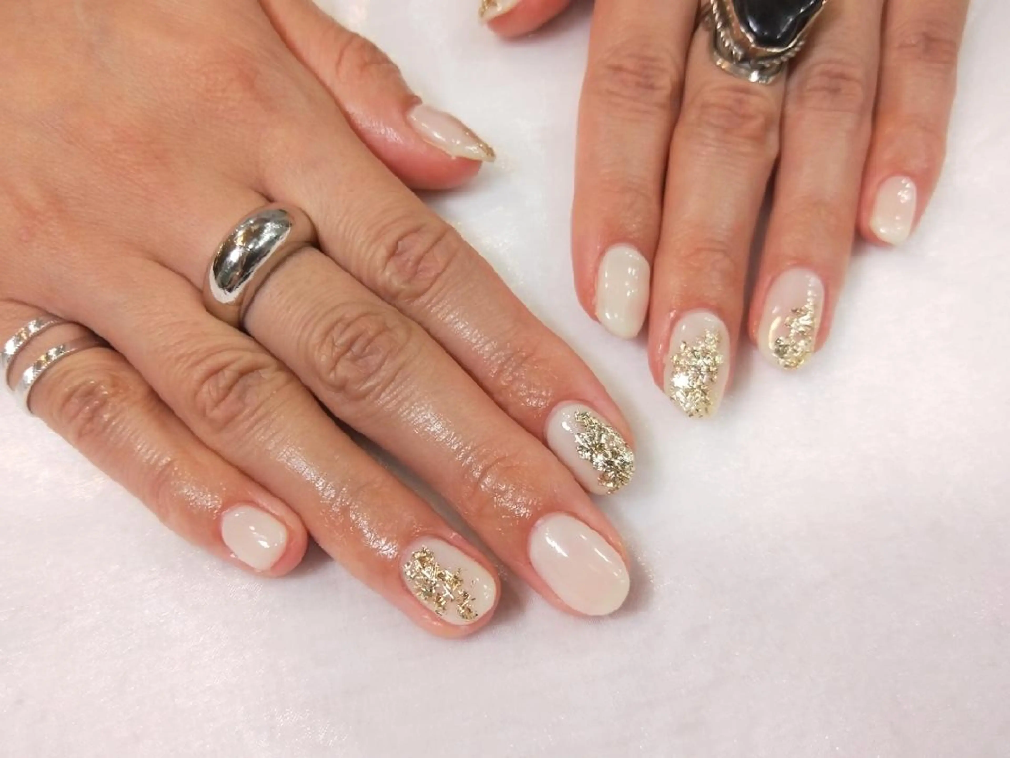 ネイル ハンドネイル ハンドケア R'well所属・はばすみれ🎀ﾈｲﾙ 光ﾌｪｲｼｬﾙ ﾍｱのネイルデザイン