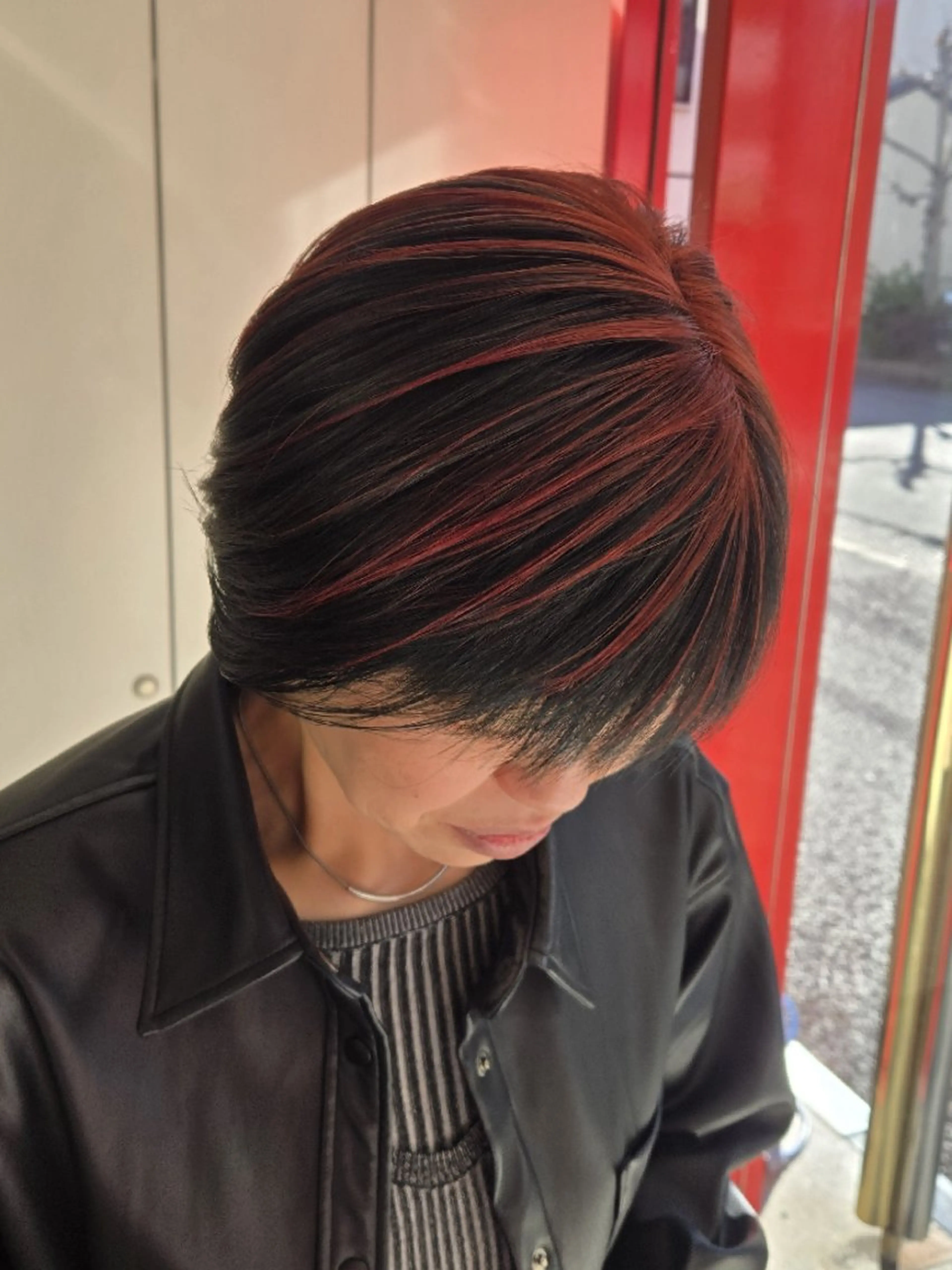 ショート カラー ブルーカラー カット ヘアカラー 遠藤 史秋のヘアスタイル