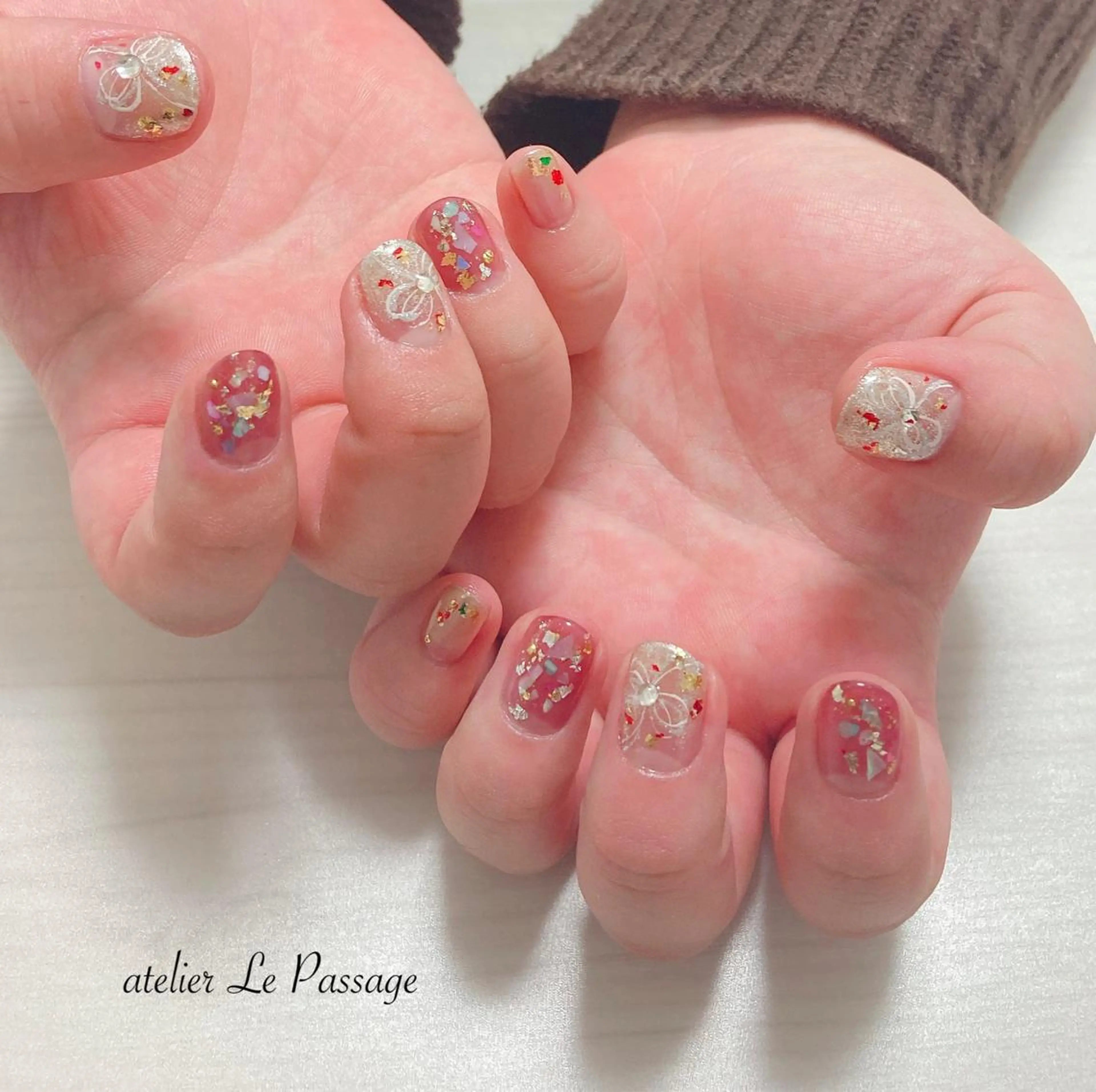 ネイル 成人式 ジェルネイル ニュアンスネイル パラジェル 冬ネイル Atelier Le Passage所属・h nakatsukaのネイルデザイン