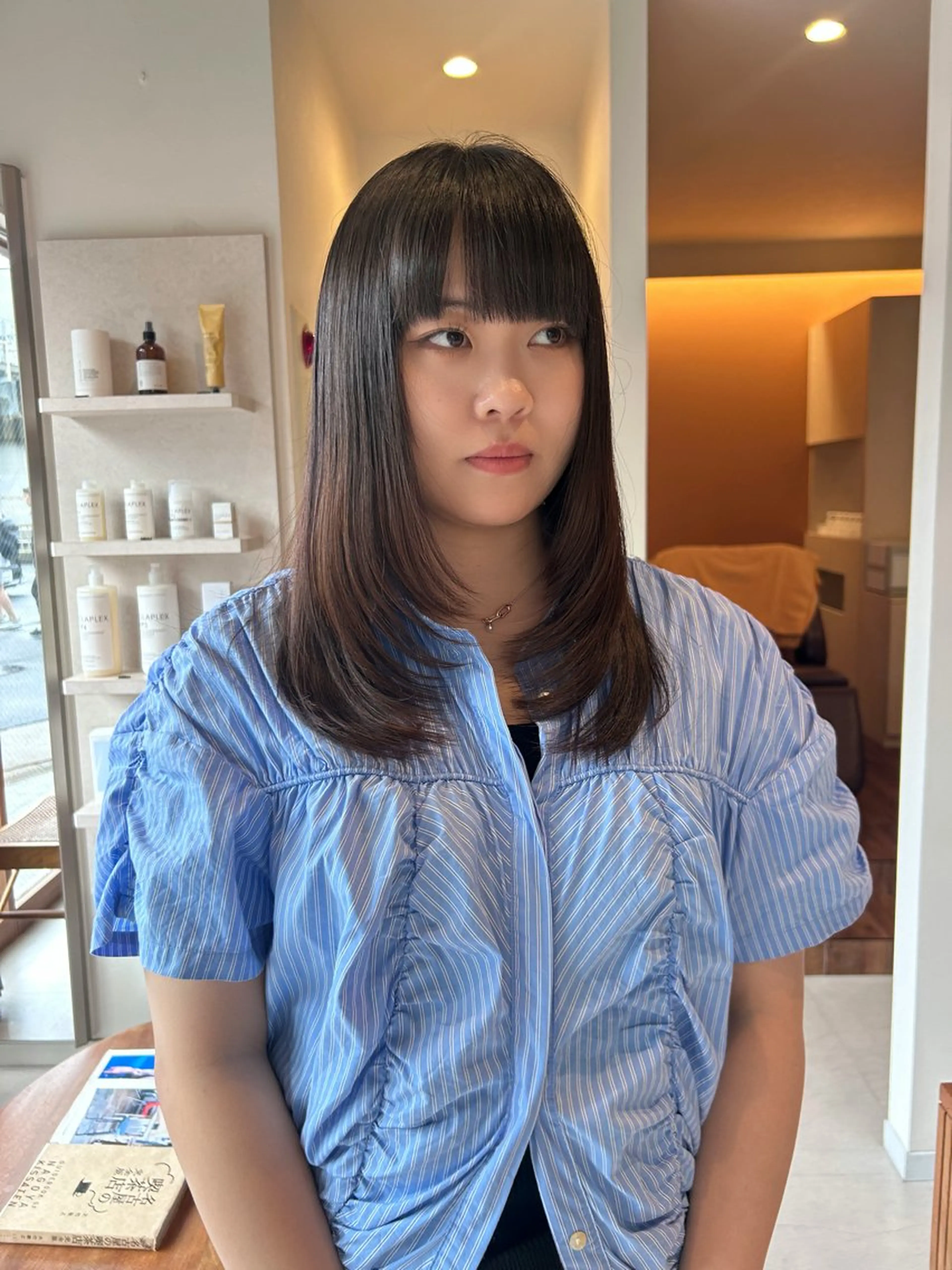 セミロング 顔周りカット レイヤーカット 縮毛矯正 カット 縮毛矯正 トリートメント レイヤーカット/ツヤ 縮毛矯正/アチワのヘアスタイル