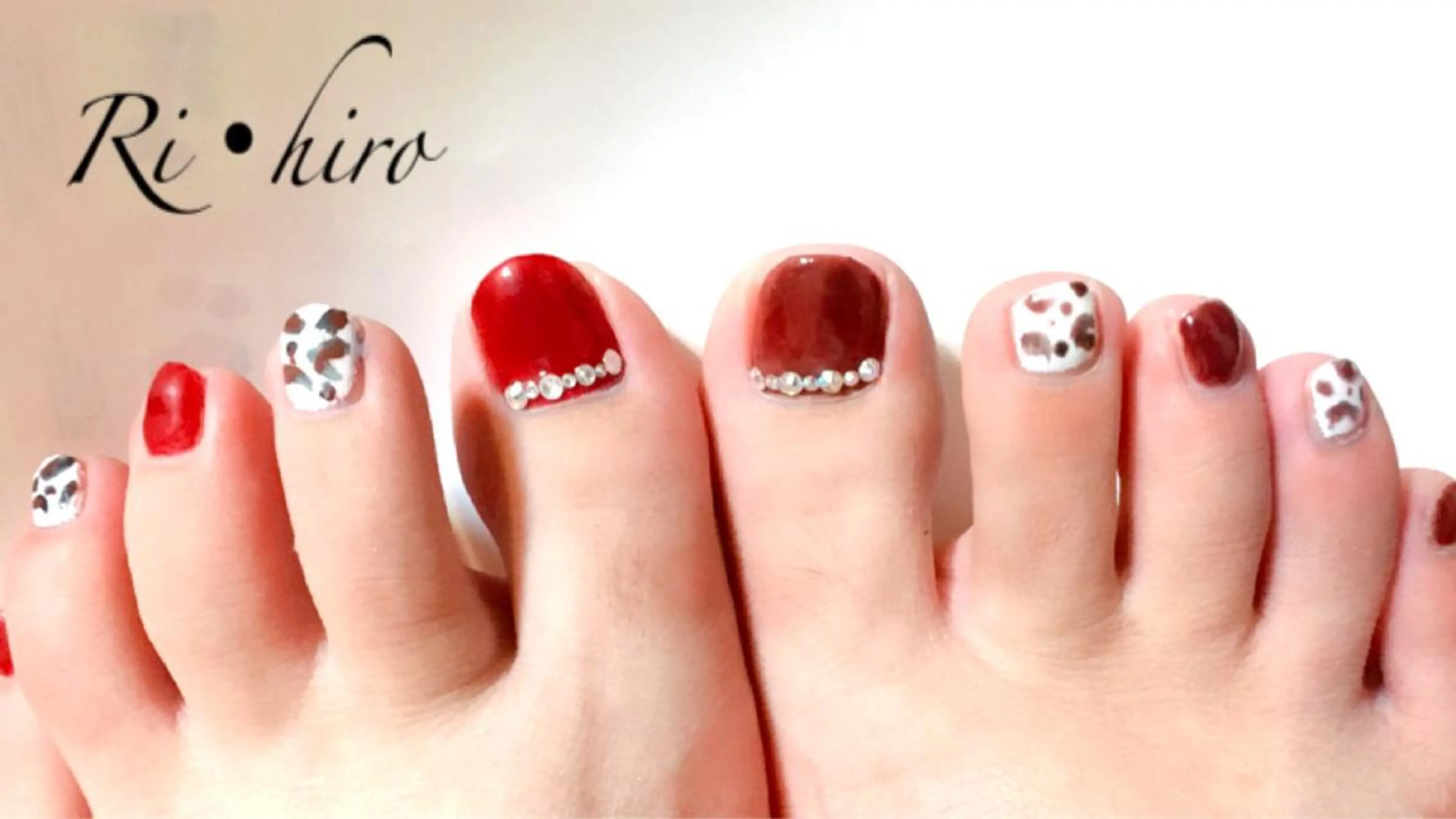 ネイル ネイル＆フラワーサロン〜Ri✦hiro〜鳥栖店所属・HIRATA RIEのネイルデザイン