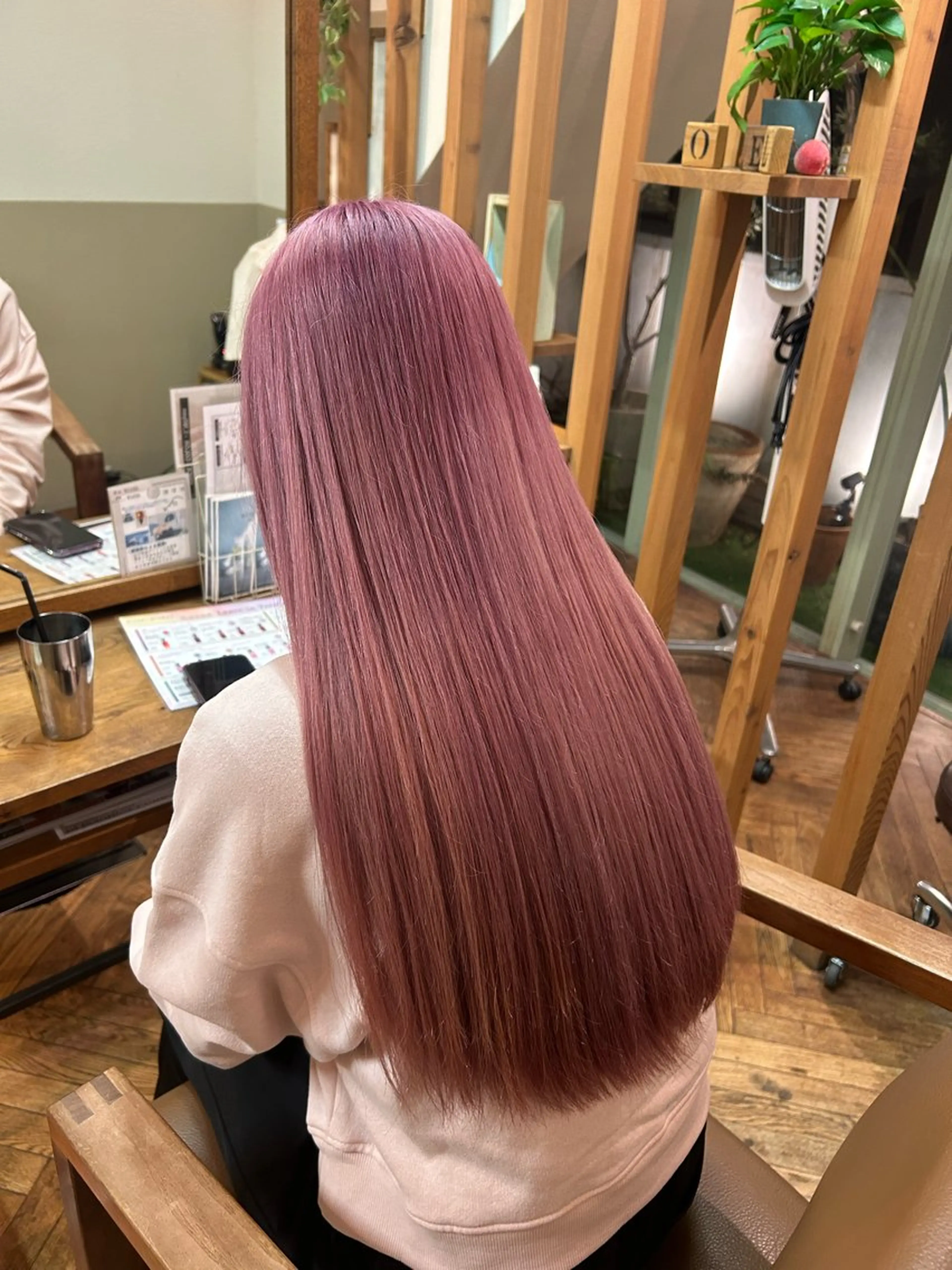 カラー ピンクカラー 竹本 柚衣子のヘアスタイル