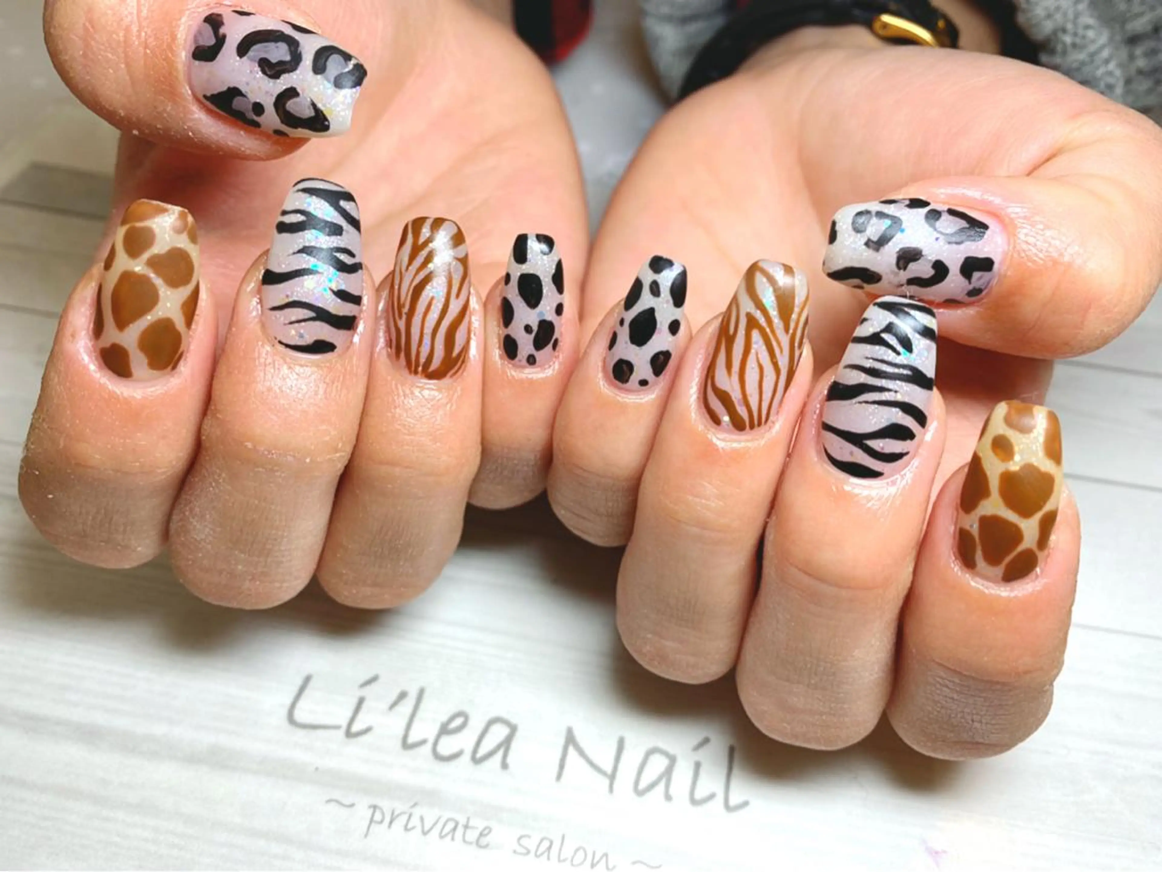 ネイル Li'leaNail AINAのネイルデザイン