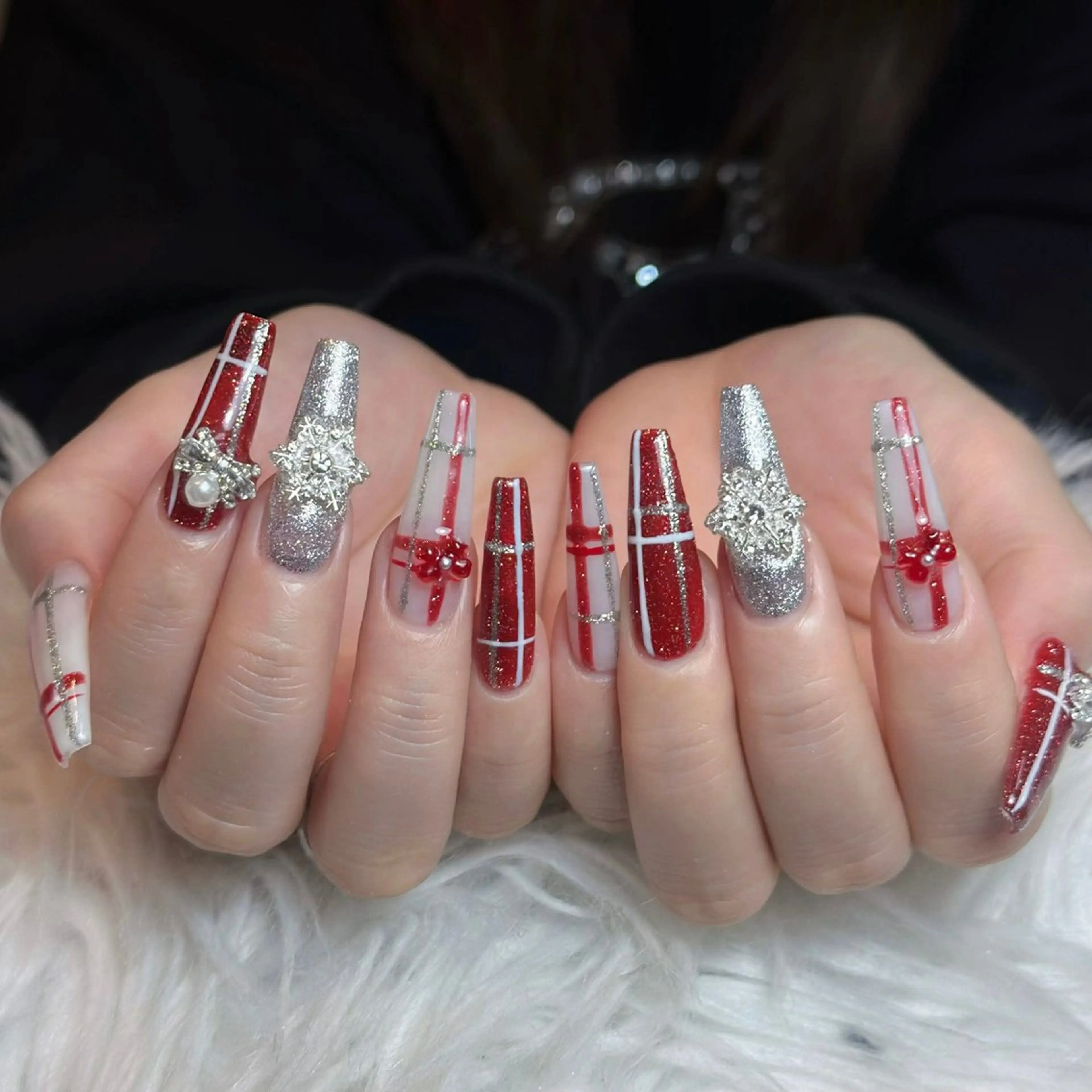 ネイル オーロラネイル ボルドー ブラウン 氷ネイル・うるうるネイル キラキラネイル Julli NailStudioのネイルデザイン