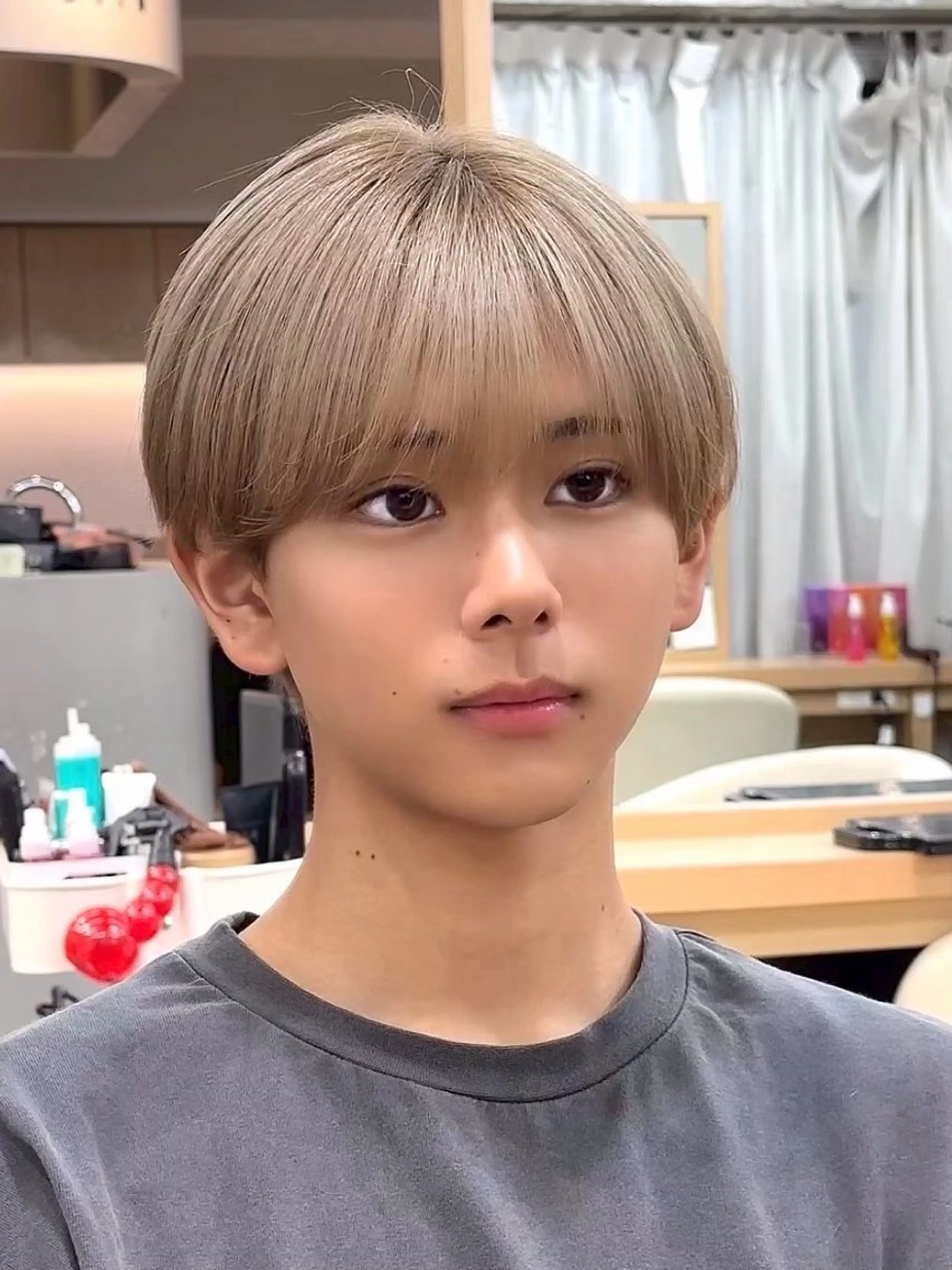 ショート カラー メンズ マッシュ 小顔カット ヘアカラー ヤリタ カケルのヘアスタイル