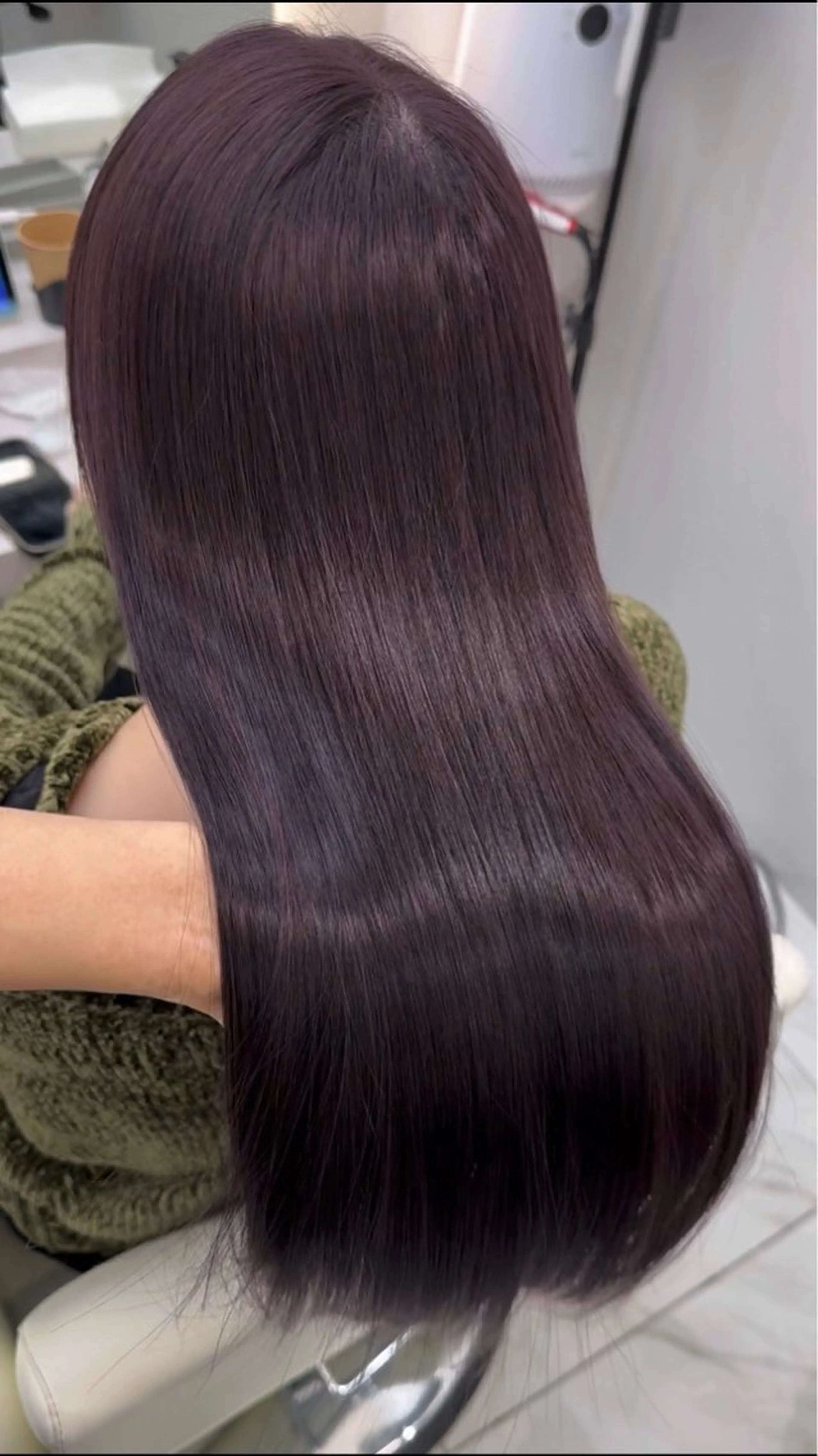 ロング カラー ブリーチ 透明感カラー ブリーチなしカラー 韓国風ヘア レイヤーカット ARMONY表参道店所属・韓国風レイヤーカラー ライムのヘアスタイル