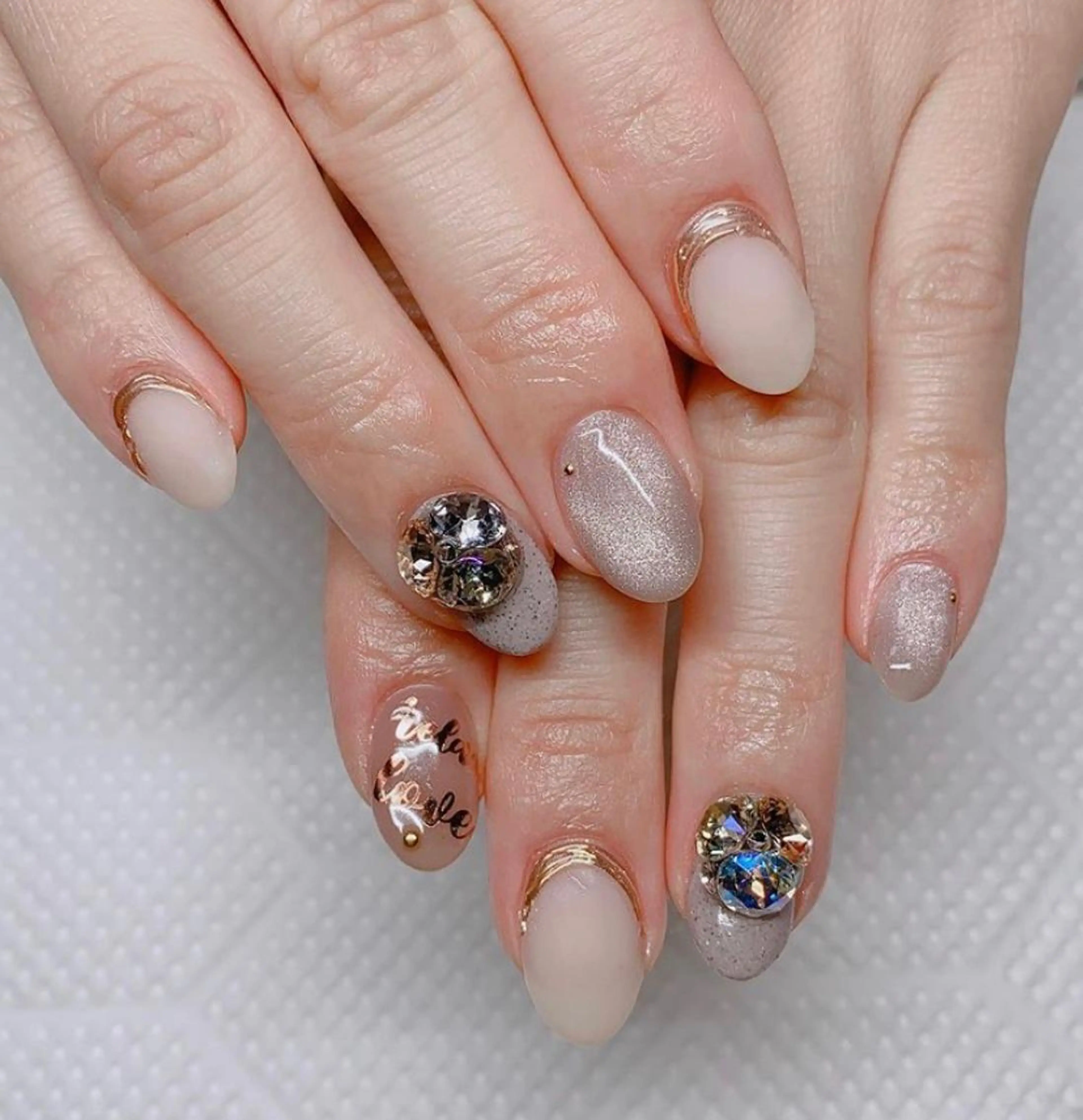 ネイル ハンドネイル JINI NAIL所属・ジニ ネイルのネイルデザイン