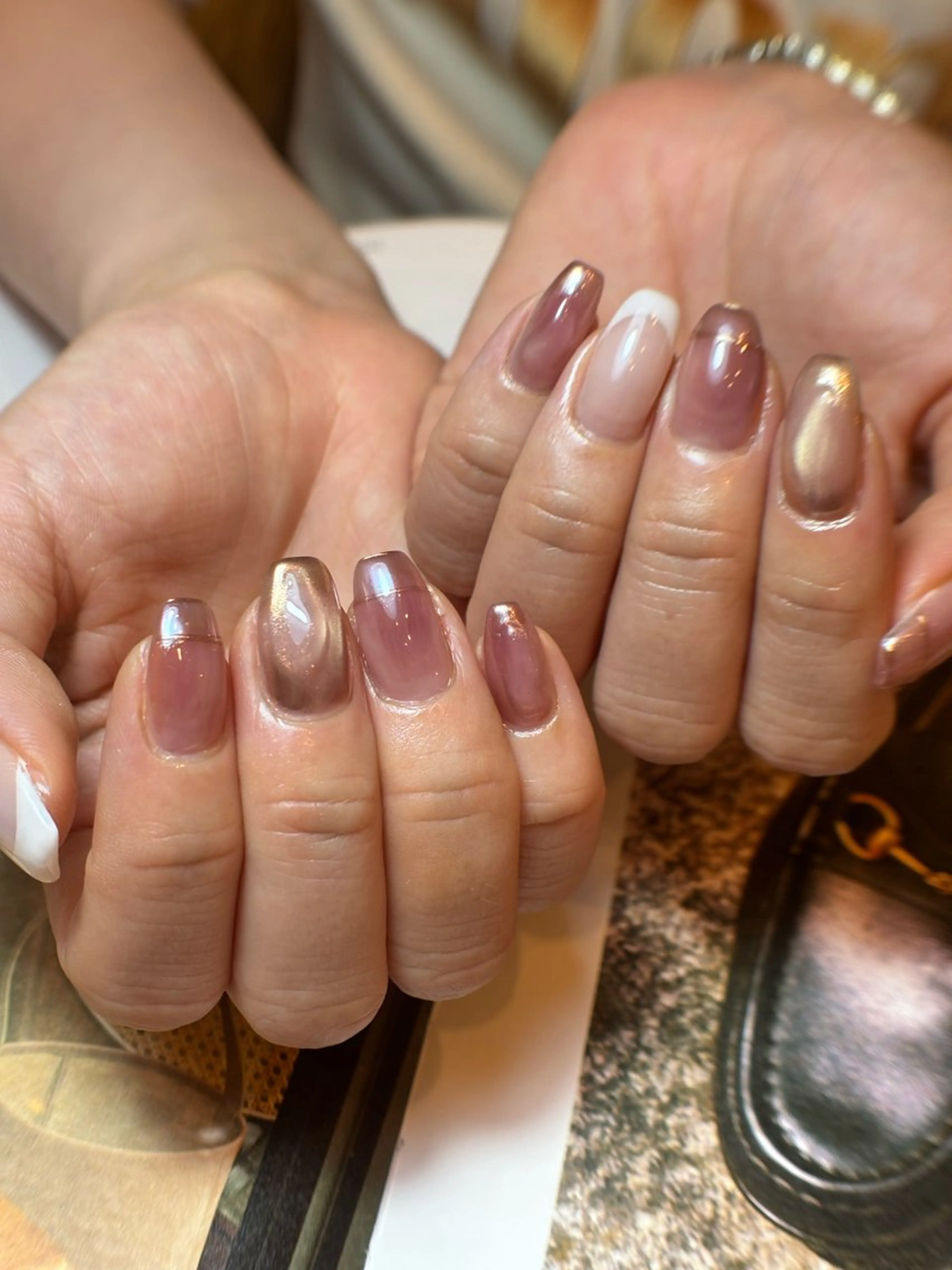 ネイル フットネイル ジェルネイル マグネットネイル ニュアンスネイル ワンカラーネイル ハンドネイル illum hicariのネイルデザイン