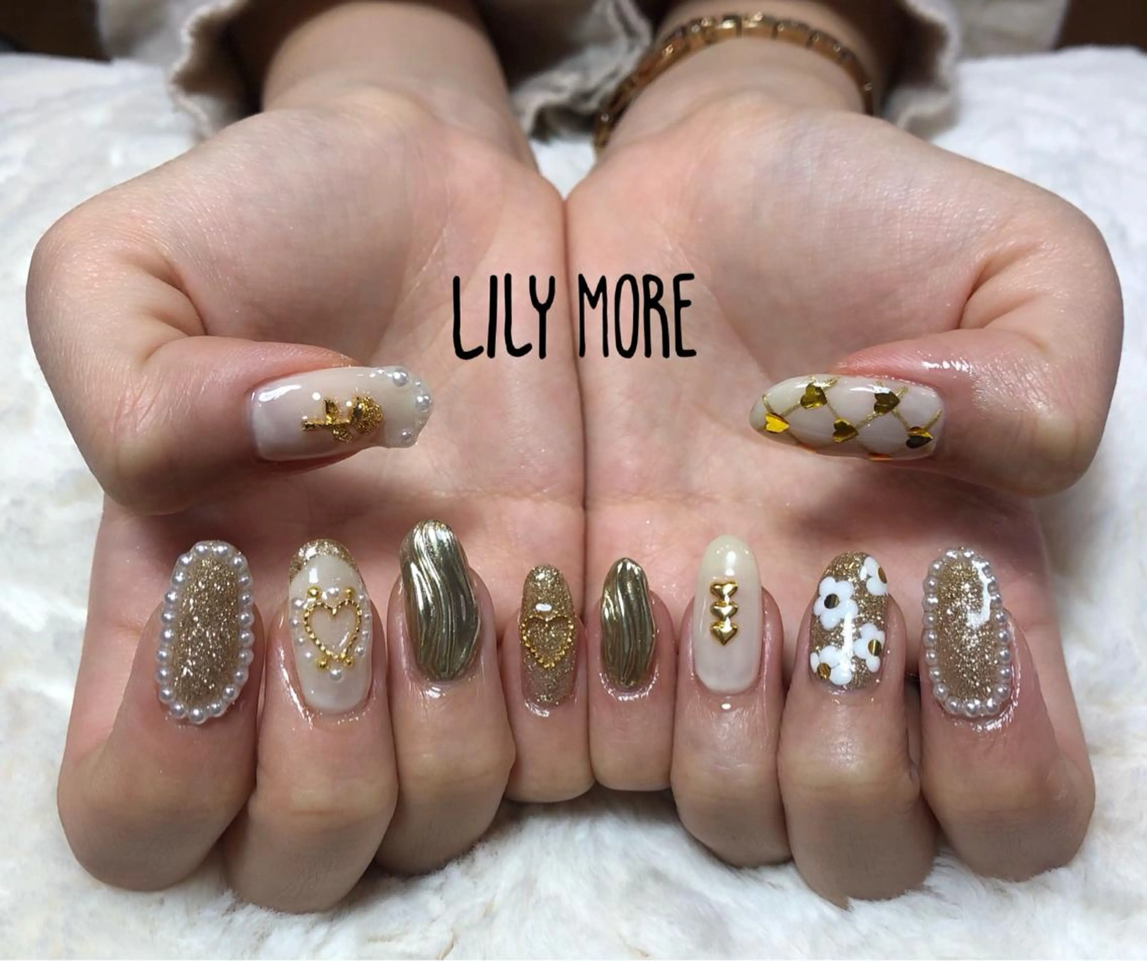 ネイル キラキラネイル Lily closetのネイルデザイン