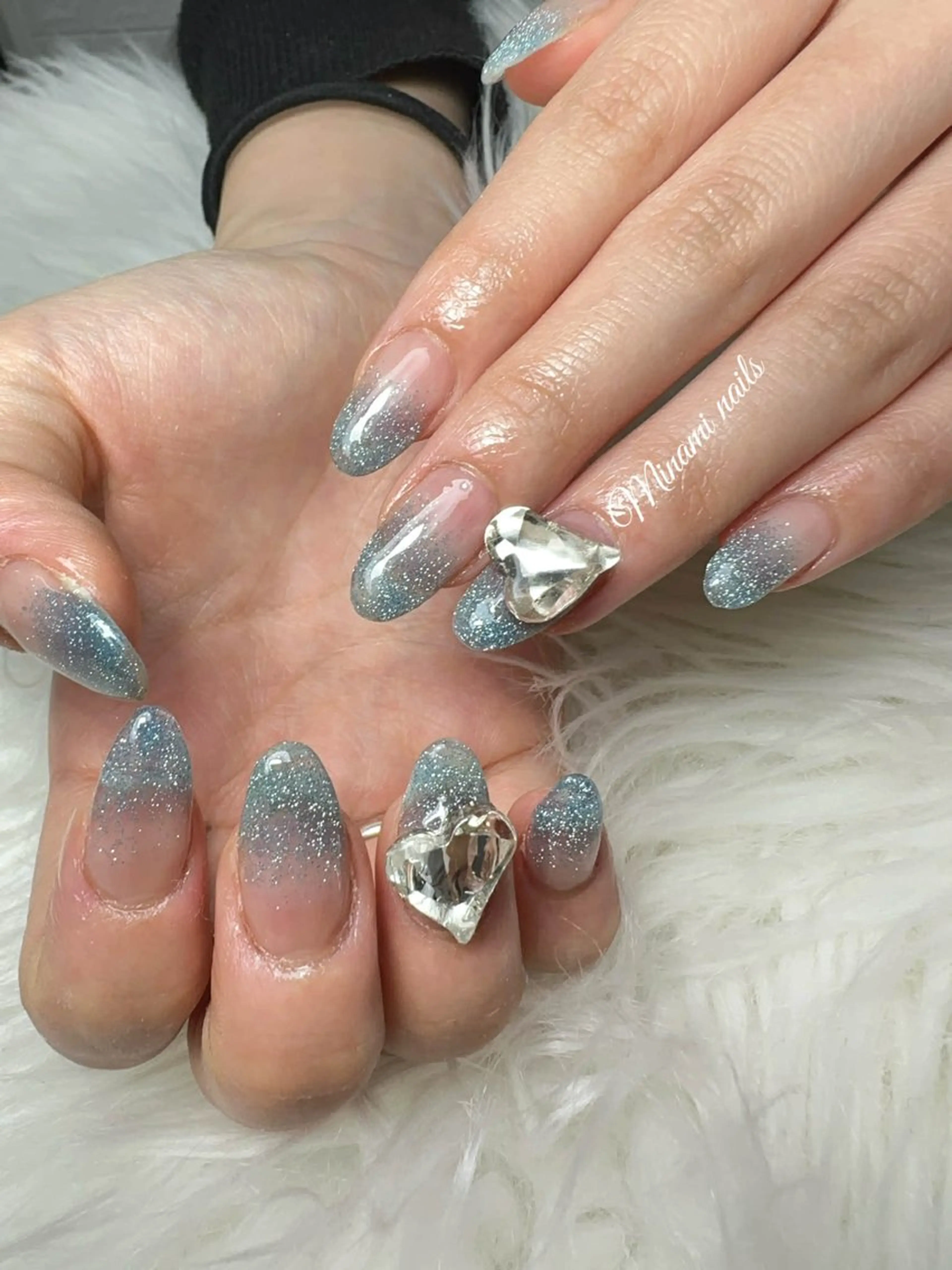 ネイル アートネイル オーロラネイル ガーリー キラキラネイル 韓国ネイル ハンドネイル minamiネイル トユイのネイルデザイン