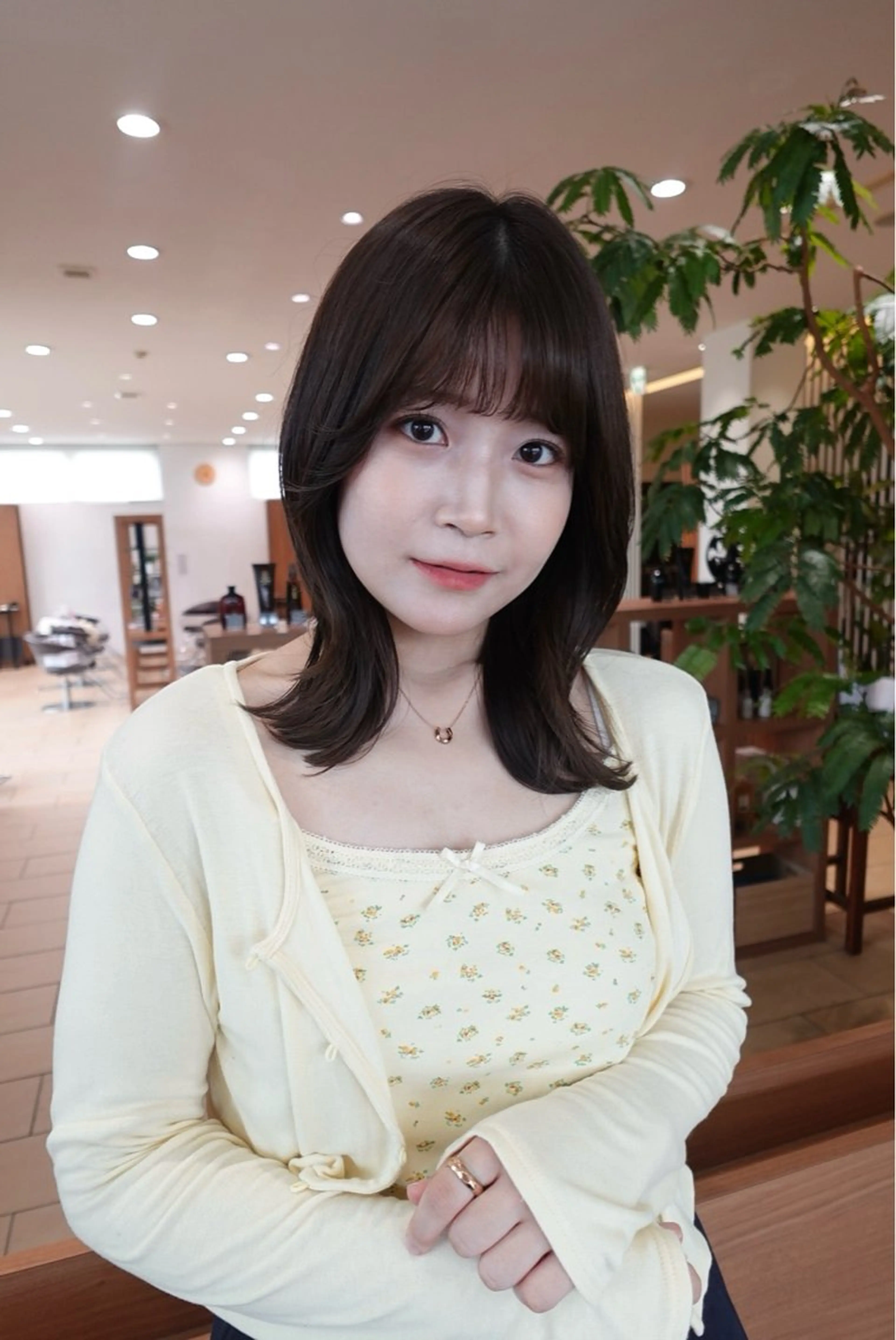 セミロング くびれヘア 栗田 莉奈/ 自由が丘のヘアスタイル