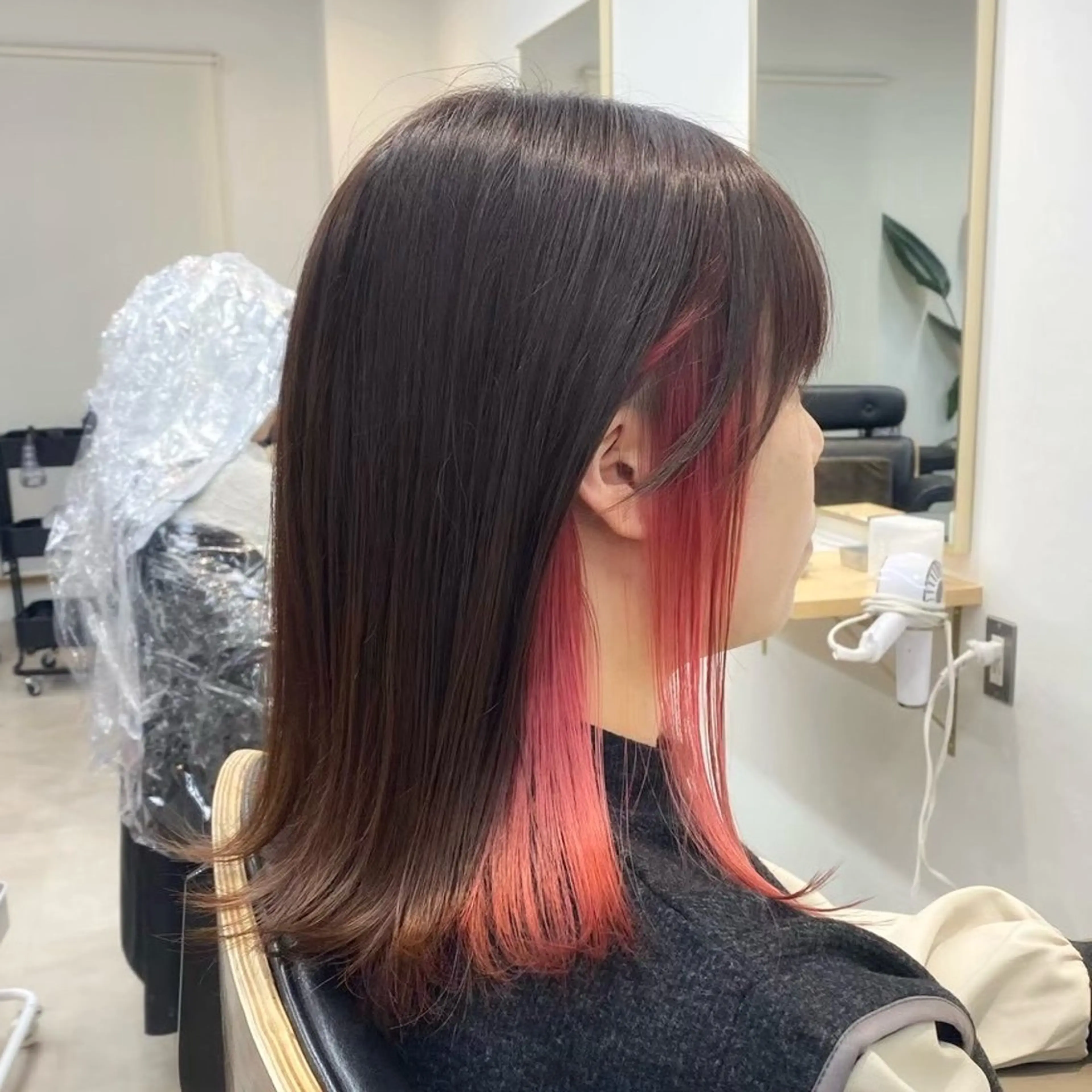 ミディアム ヘアカラー ✨インナーカラー/ 透明感カラー/うみ✨のヘアスタイル