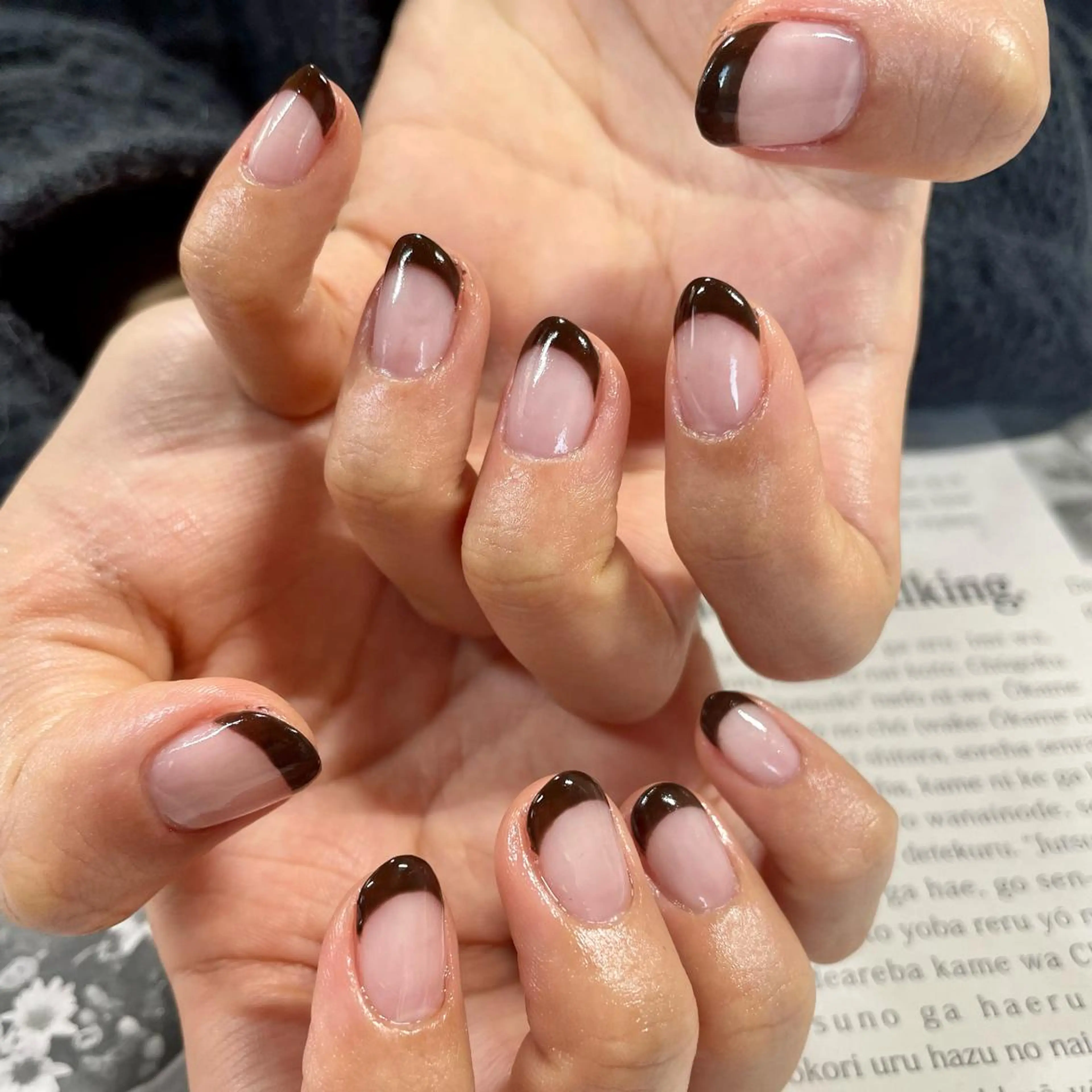 ネイル フレンチネイル バレンタイン 奥園 良恵のネイルデザイン