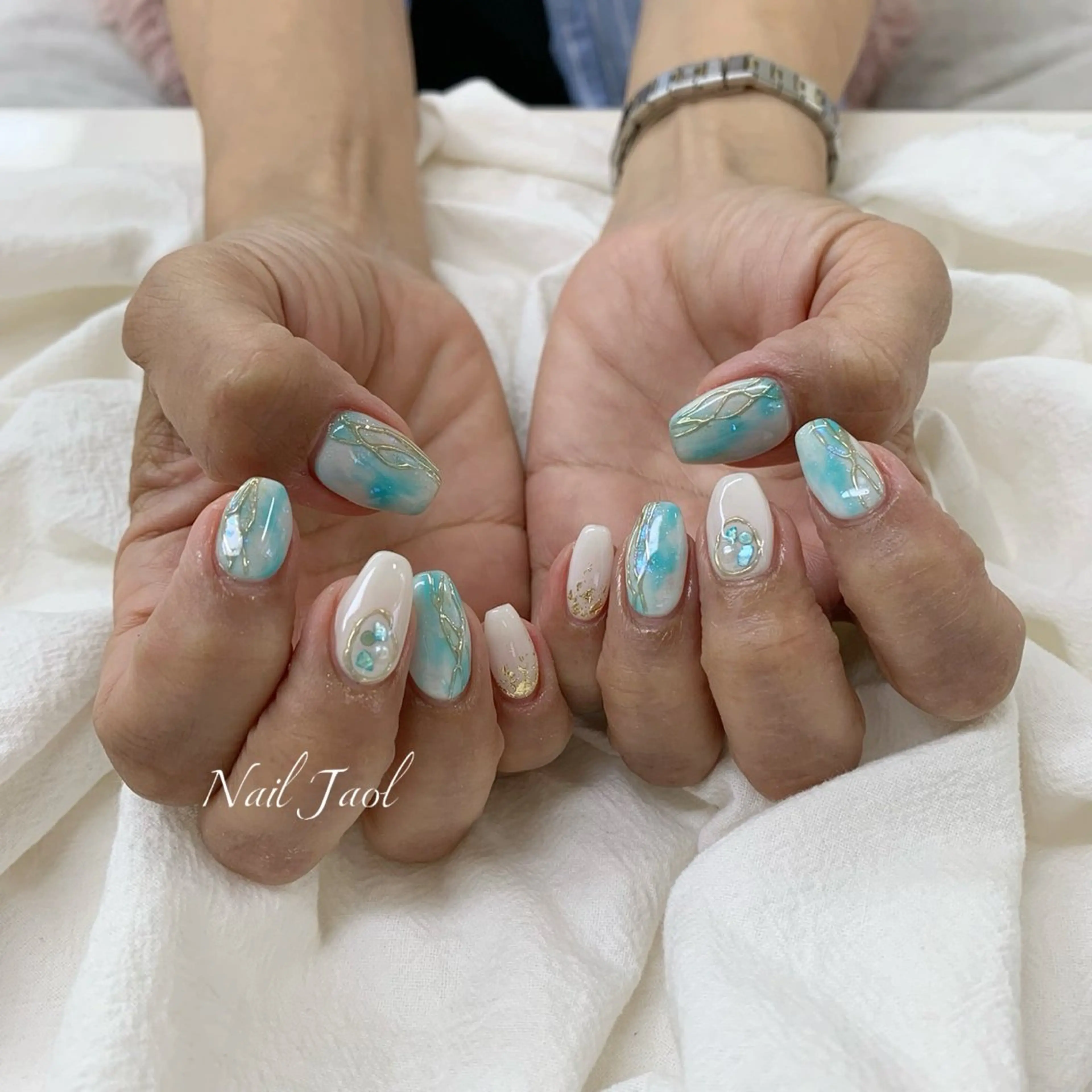 ミディアム ハンドネイル nail jaol池袋店所属・ネイルJaol 池袋のネイルデザイン