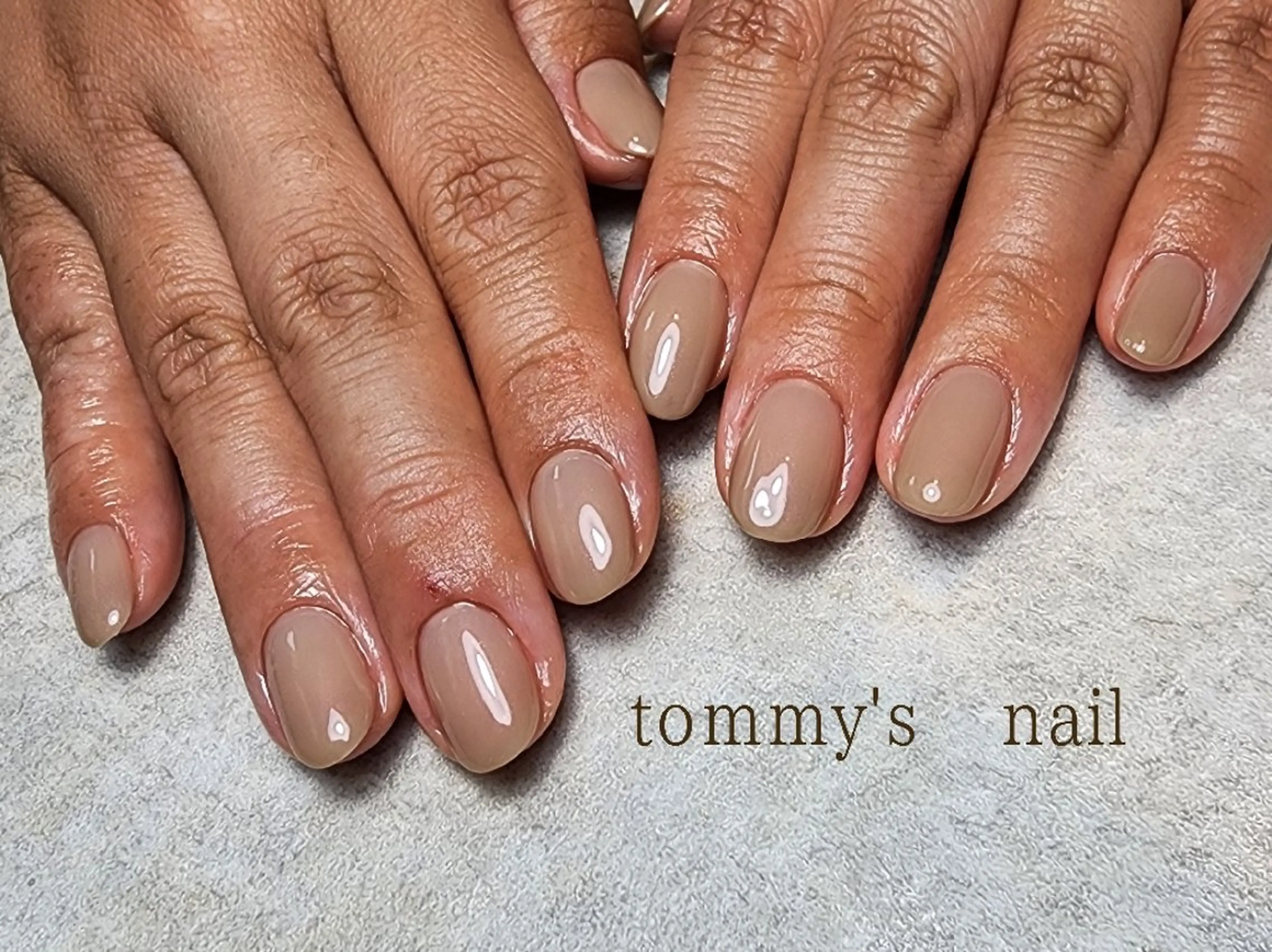 ネイル ジェルネイル グラデーション ラメ(グリッター) ラメグラデーション ミラーネイル ハンドネイル tommy's nail所属・福岡/若よもぎ蒸し 全身美容が叶うサロンのネイルデザイン