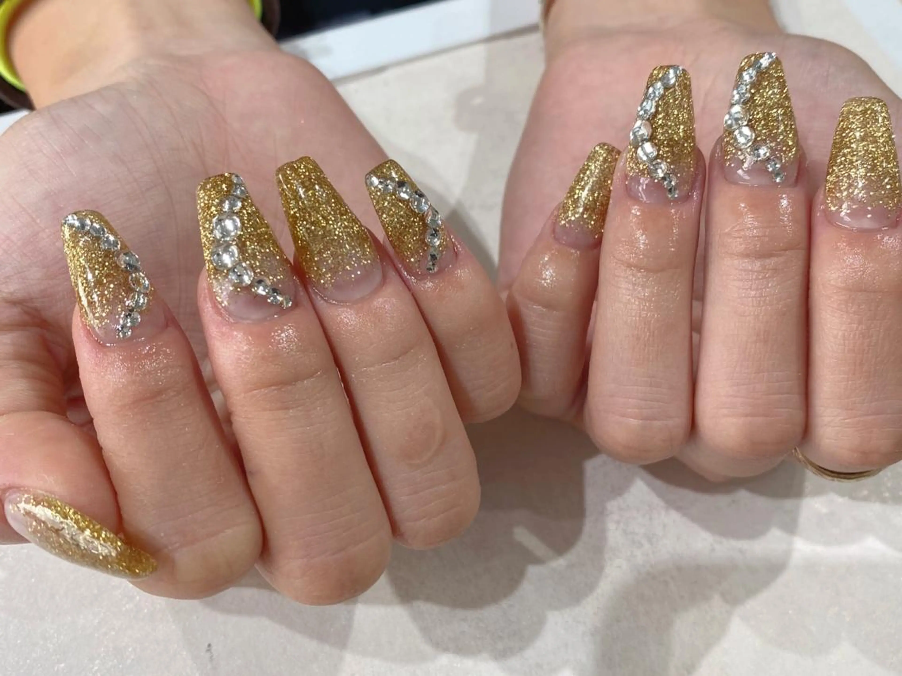 セミロング ハンドネイル Nail  R💫 naoのネイルデザイン