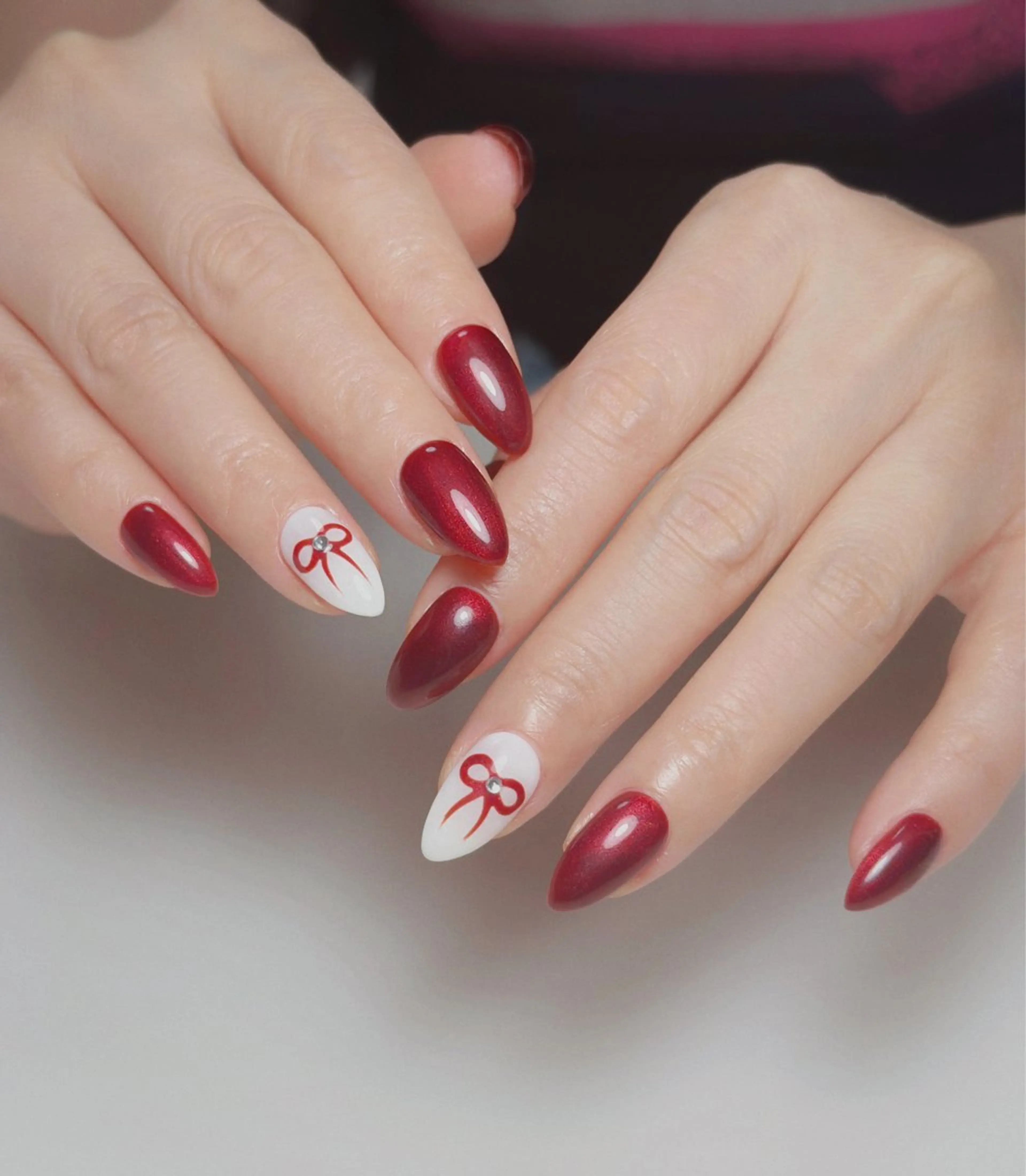 ネイル オーロラネイル 長さ出し フットネイル 韓国ネイル ラメ(グリッター) ハンドネイル 👍thumbs up nail👍のネイルデザイン