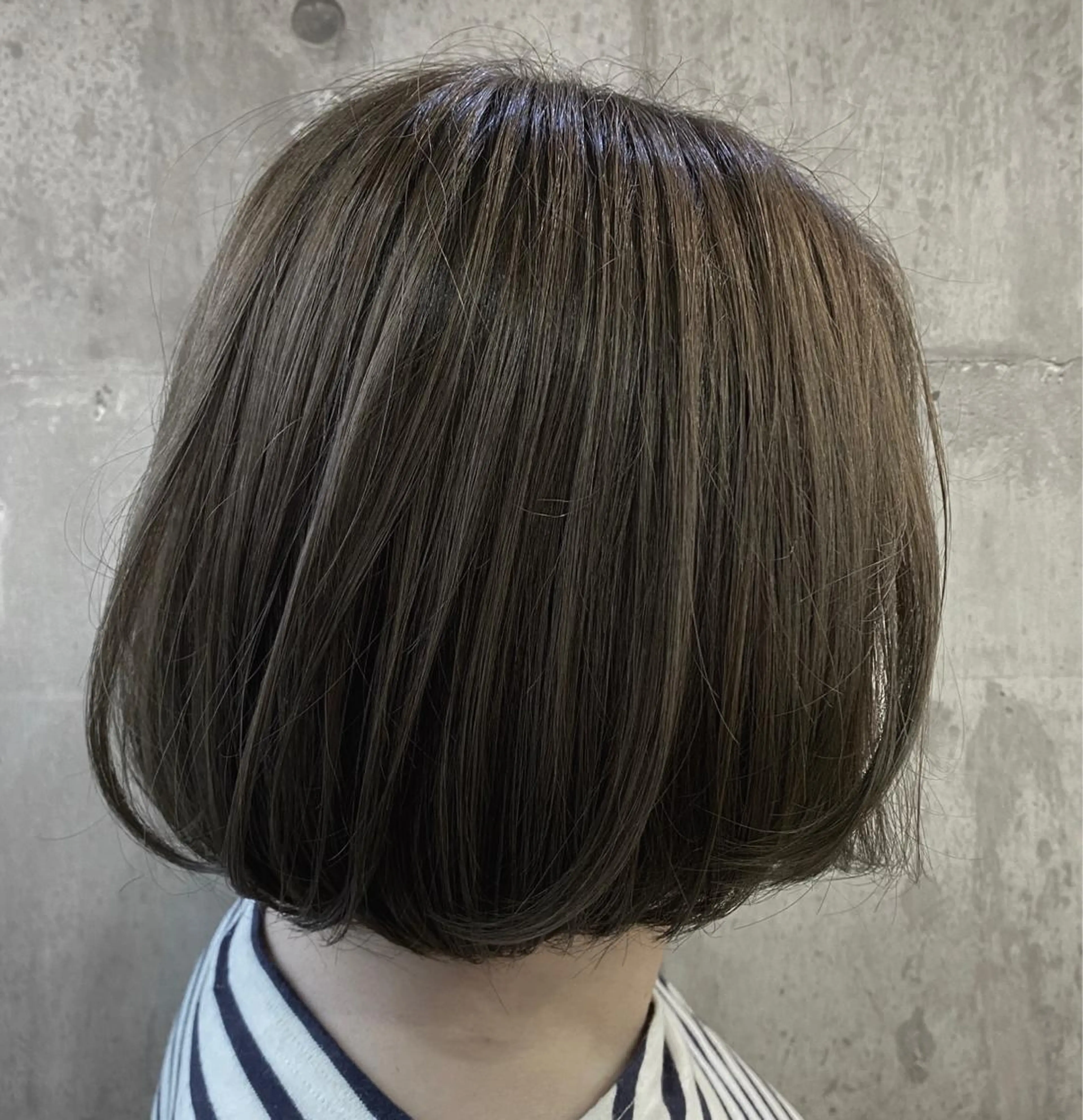 カラー Life Nagiのヘアスタイル