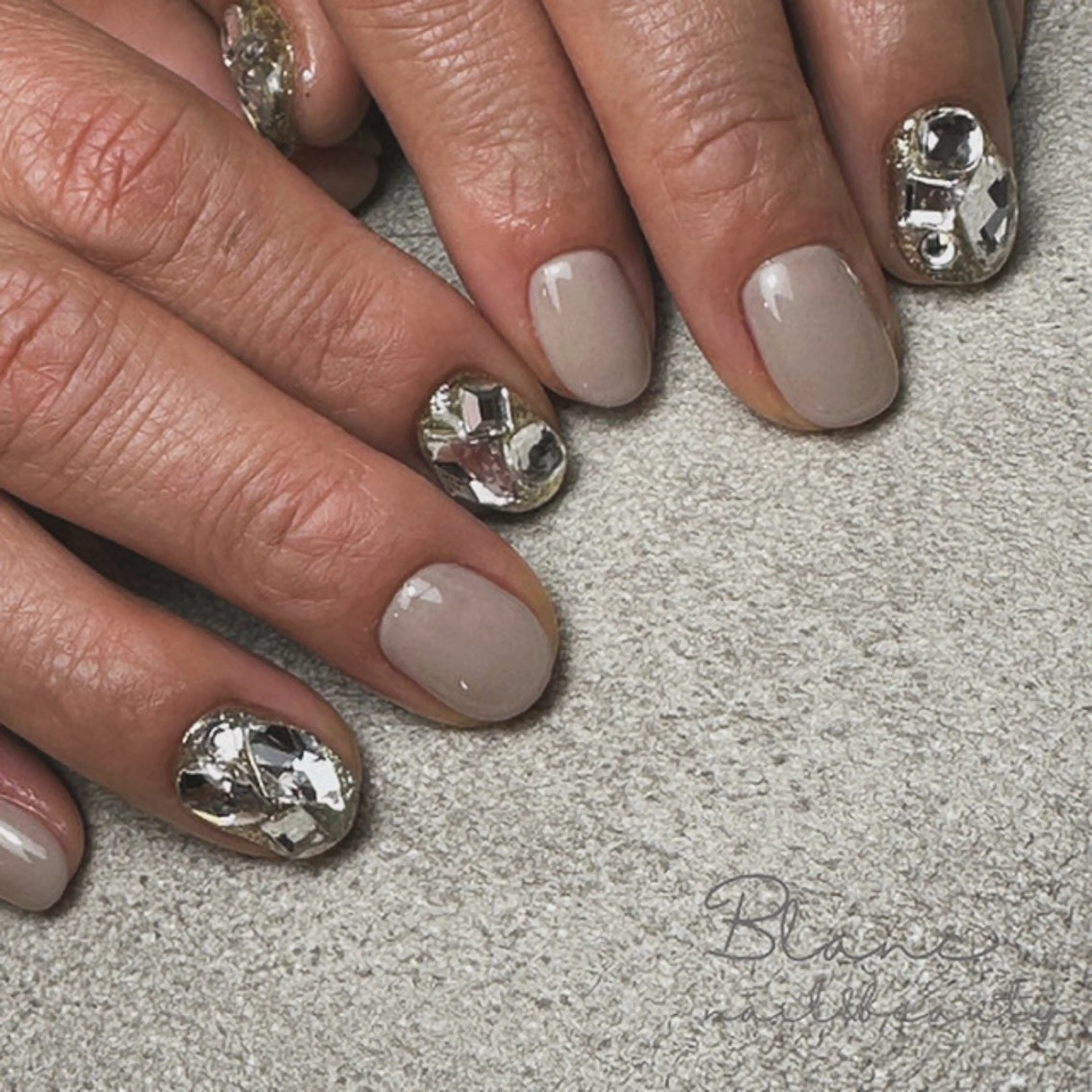 ネイル Blanc ブランのネイルデザイン