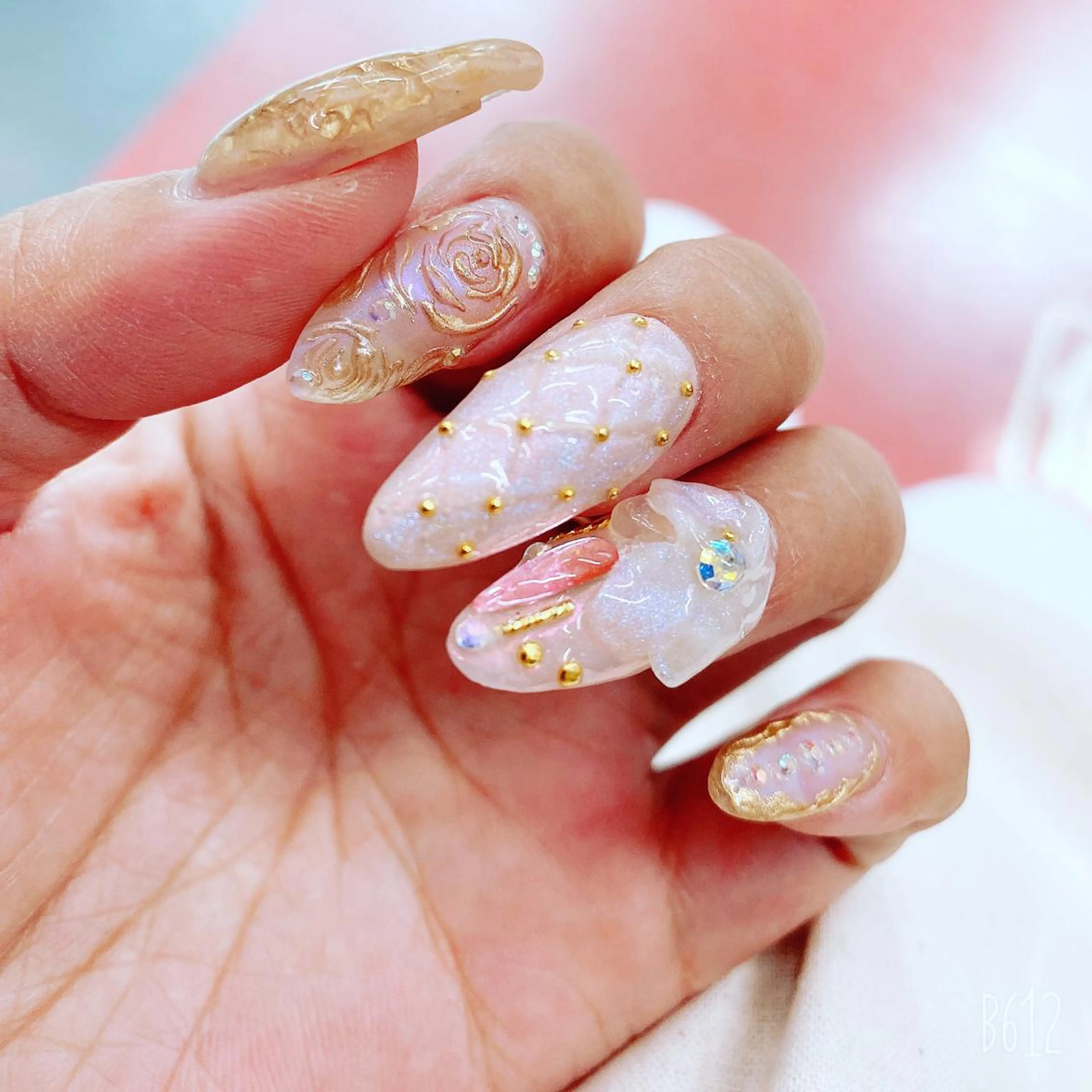 ネイル 🦋ネイルサロン ブラン🌈ゆりのネイルデザイン