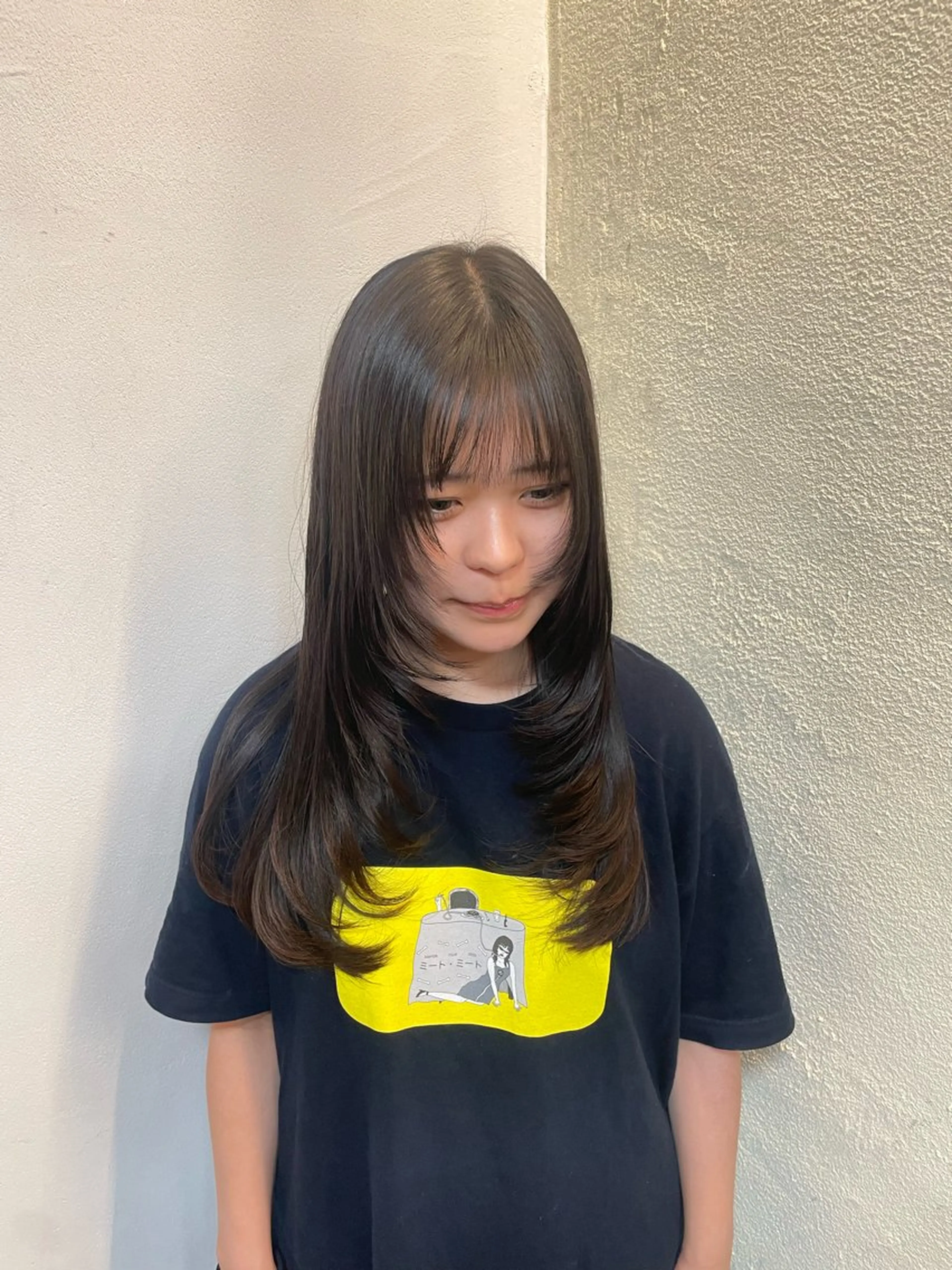 ロング レイヤーカット カット 大庭 萌瑚のヘアスタイル