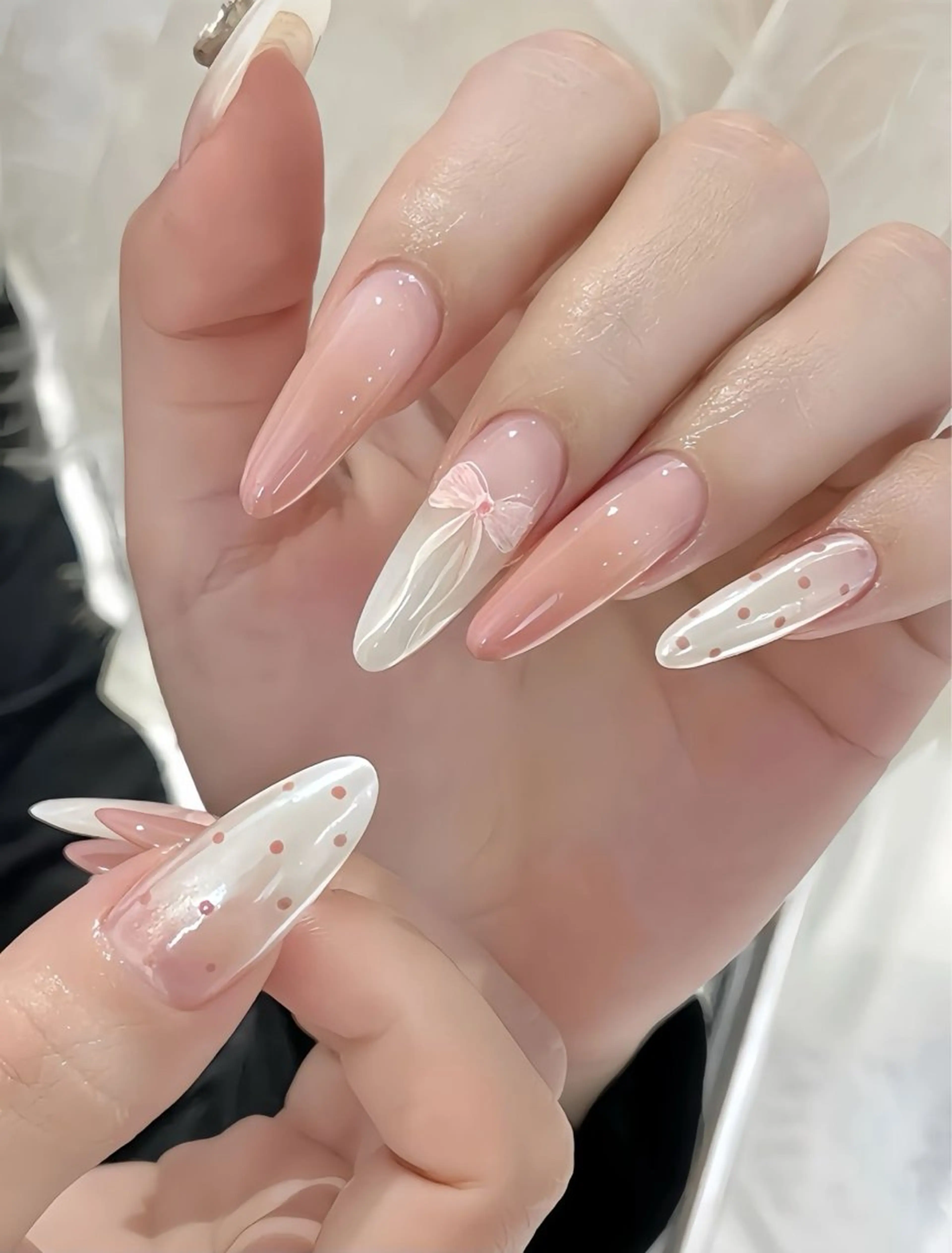 ネイル 長さ出し フレンチネイル グラデーション 卒業式 マグネットネイル ハンドネイル MIHANA NAILのネイルデザイン