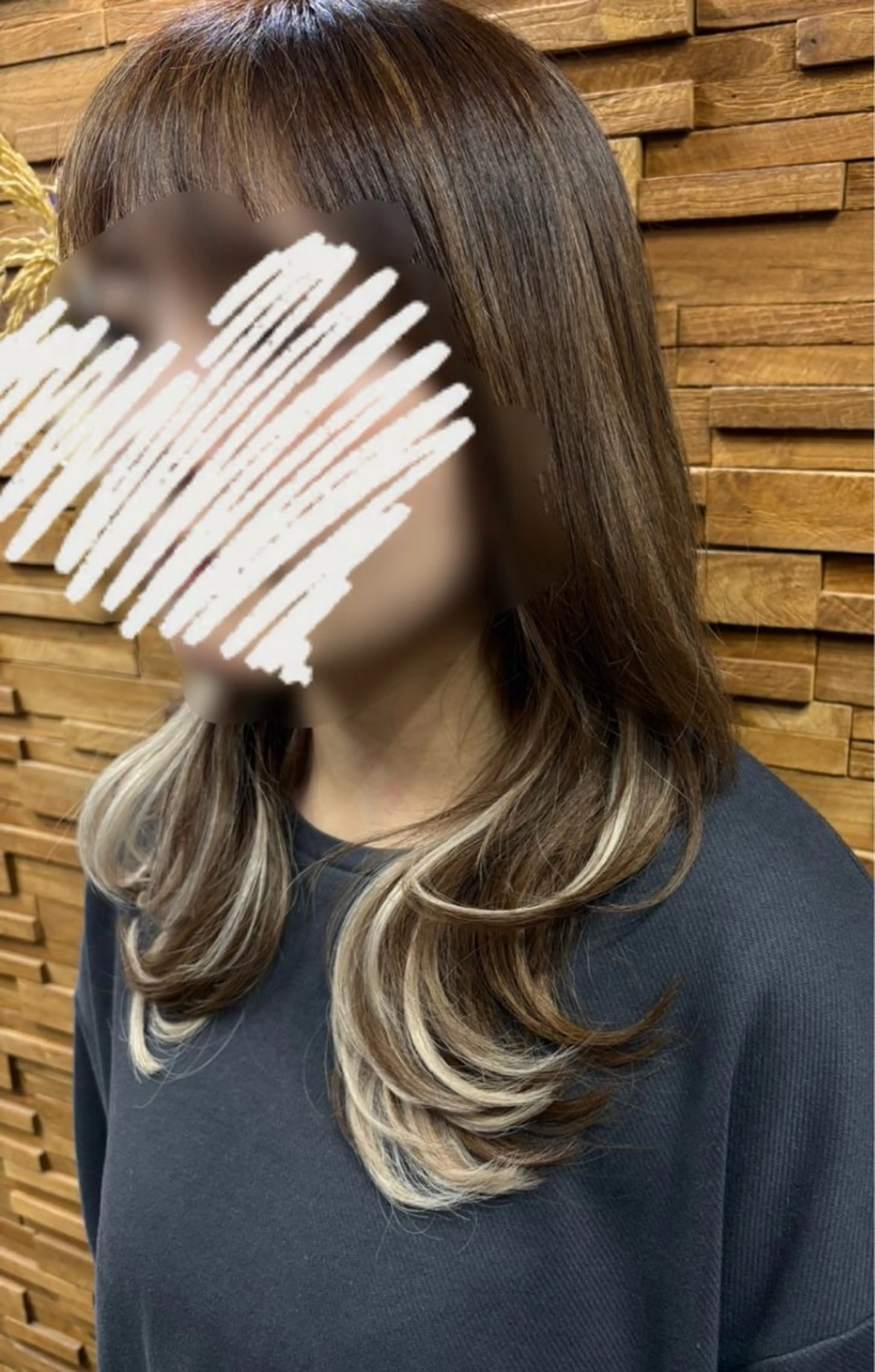 セミロング 横浜lapis amaneのヘアスタイル
