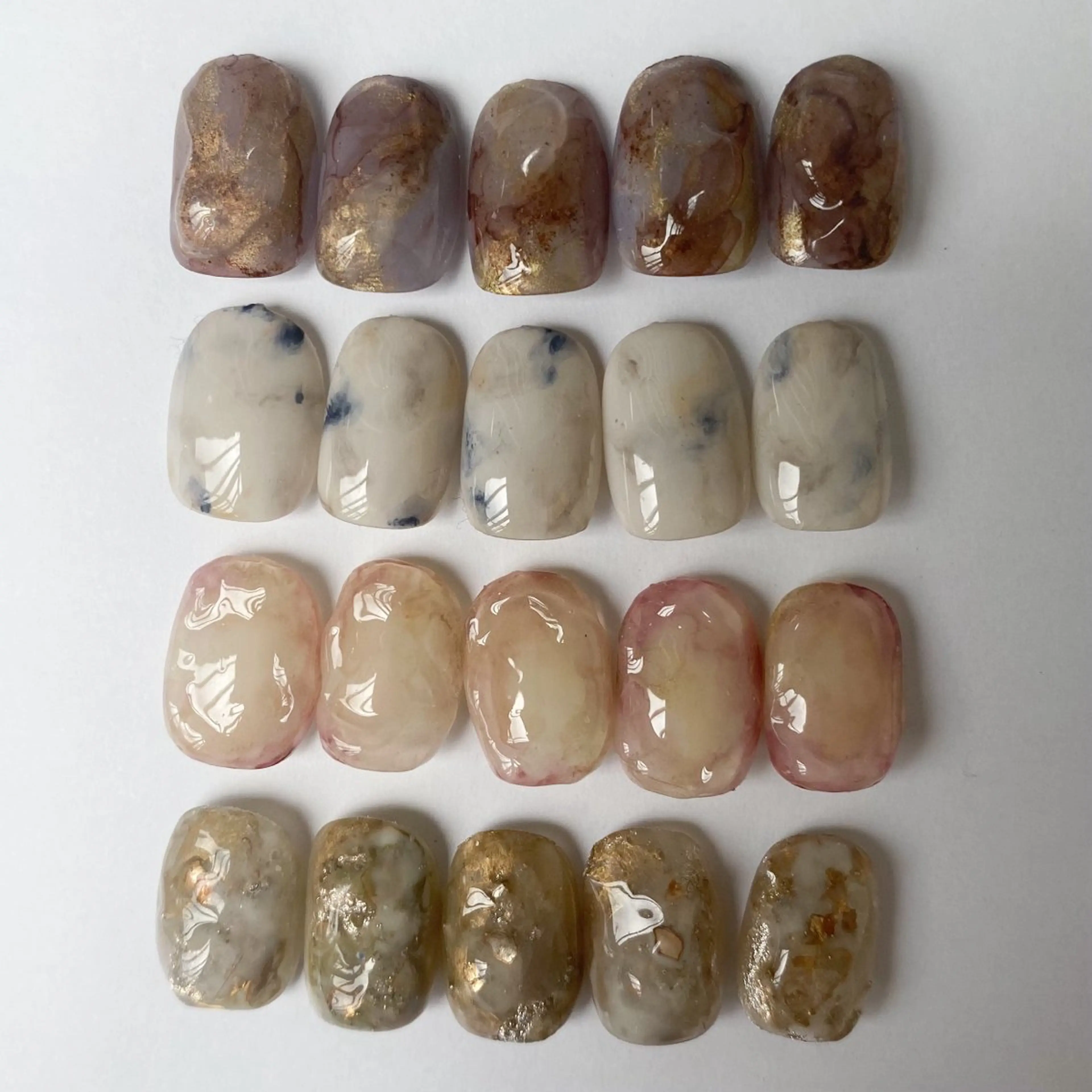 ミディアム 濵田 実沙/Manonのネイルデザイン