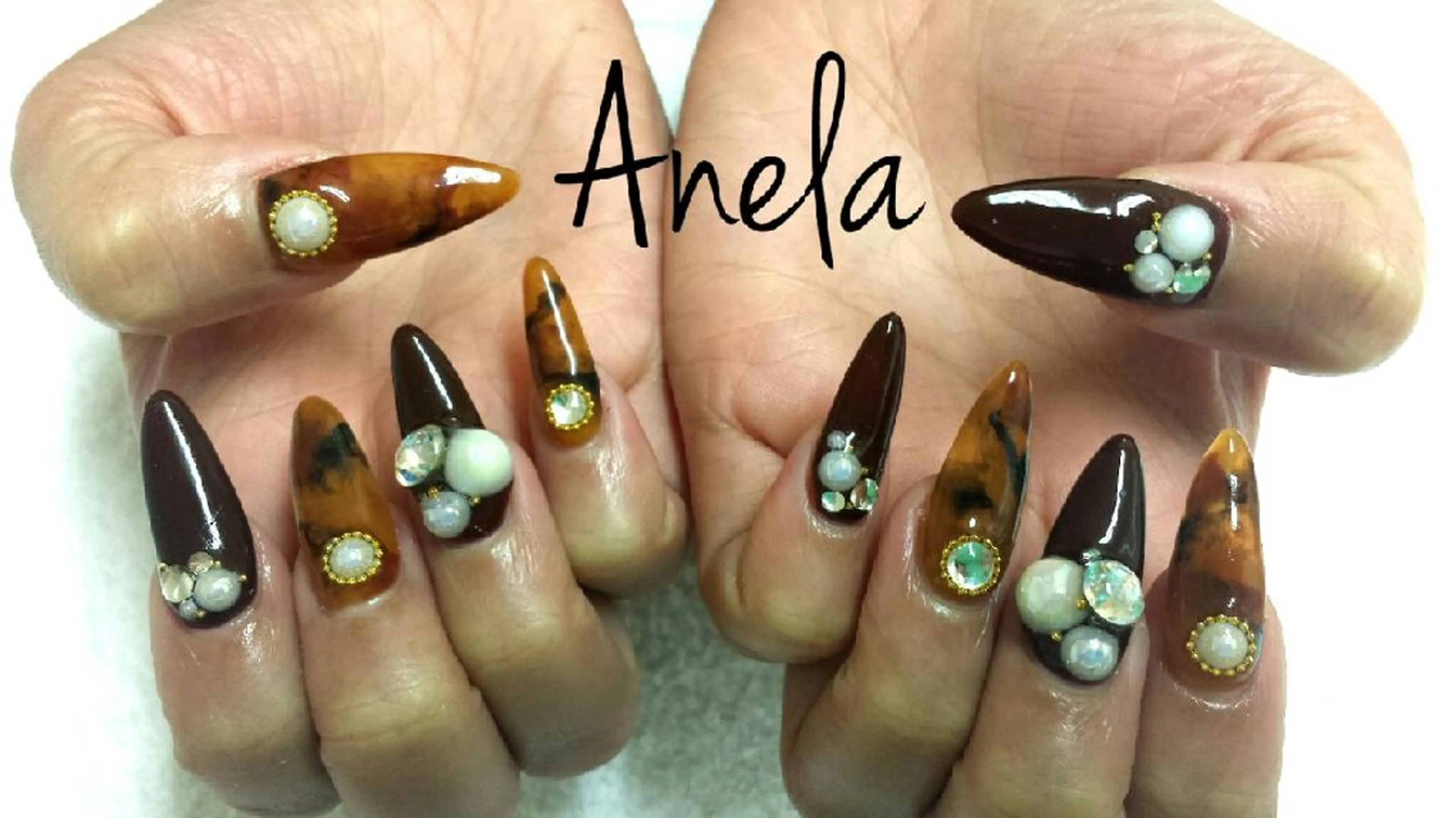 ネイル 河野ちえ (雑誌掲載サロン)のネイルデザイン