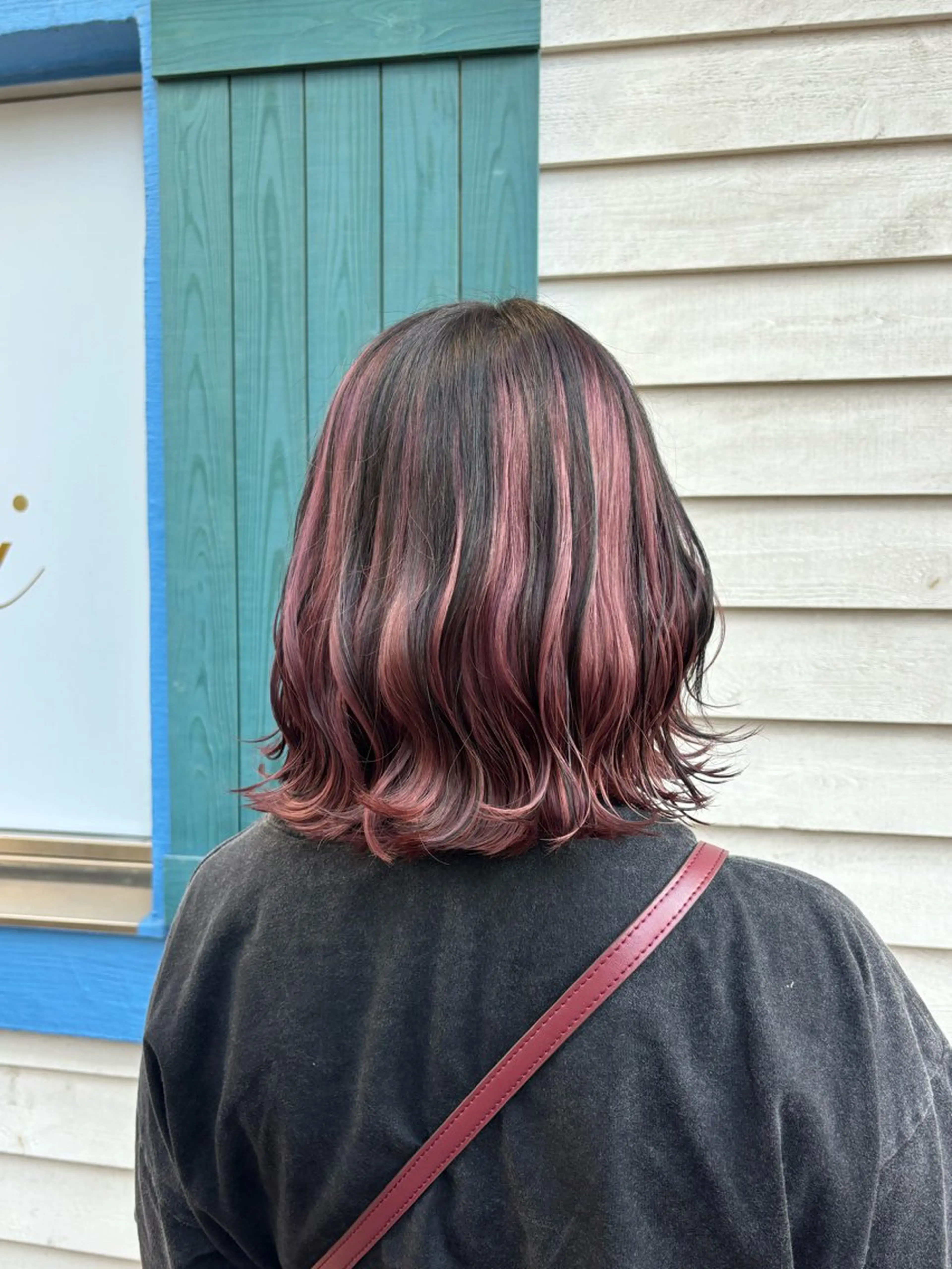 ミディアム カラー ヘアアレンジ ブリーチ インナーカラー ラベンダーカラー ピンクカラー ピンクラベンダー 艶髪/髪質改善/ 松村きさらのヘアスタイル