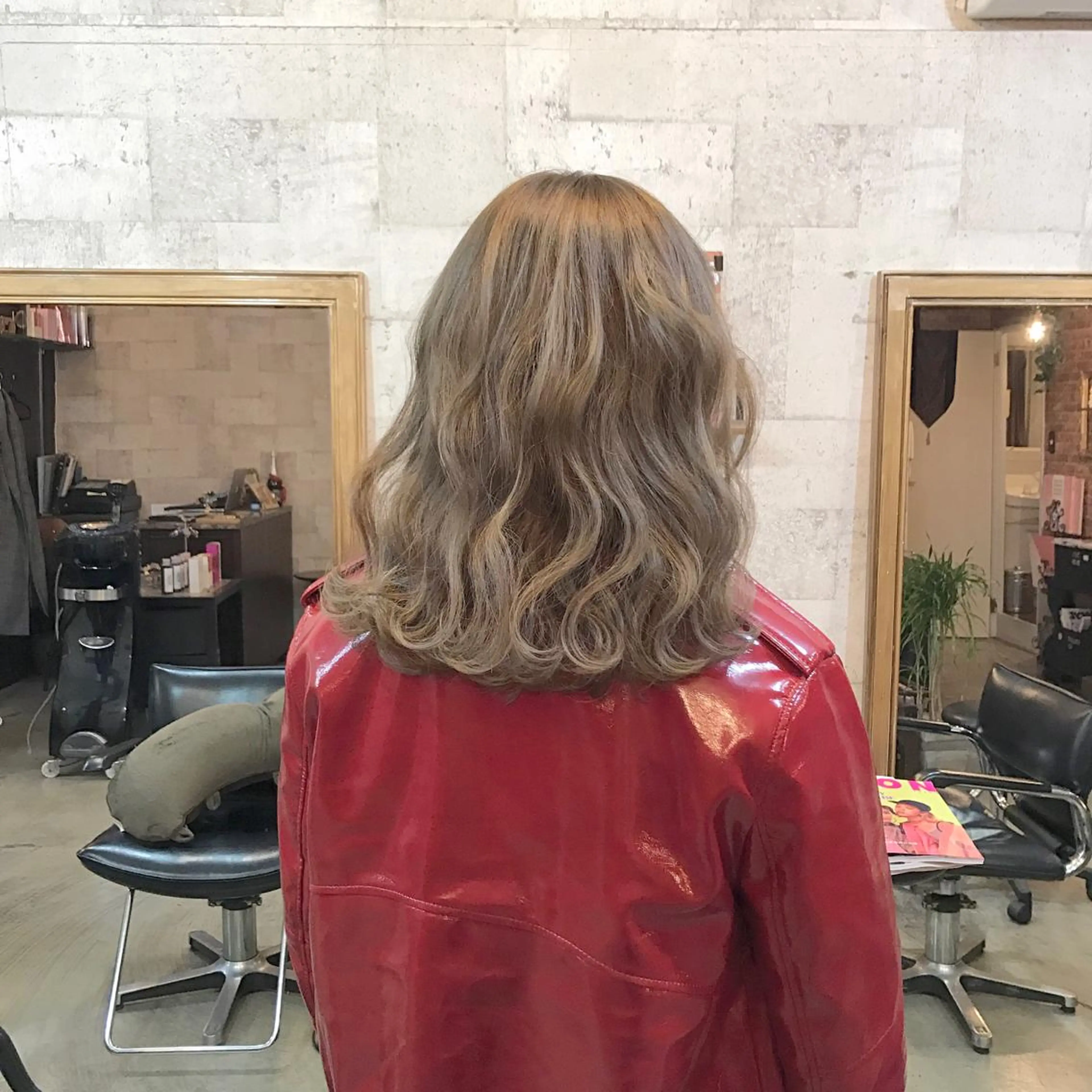 ミディアム カラー ダブルカラー グレージュ インナーカラー/天神 ブリーチ/吉田のヘアスタイル