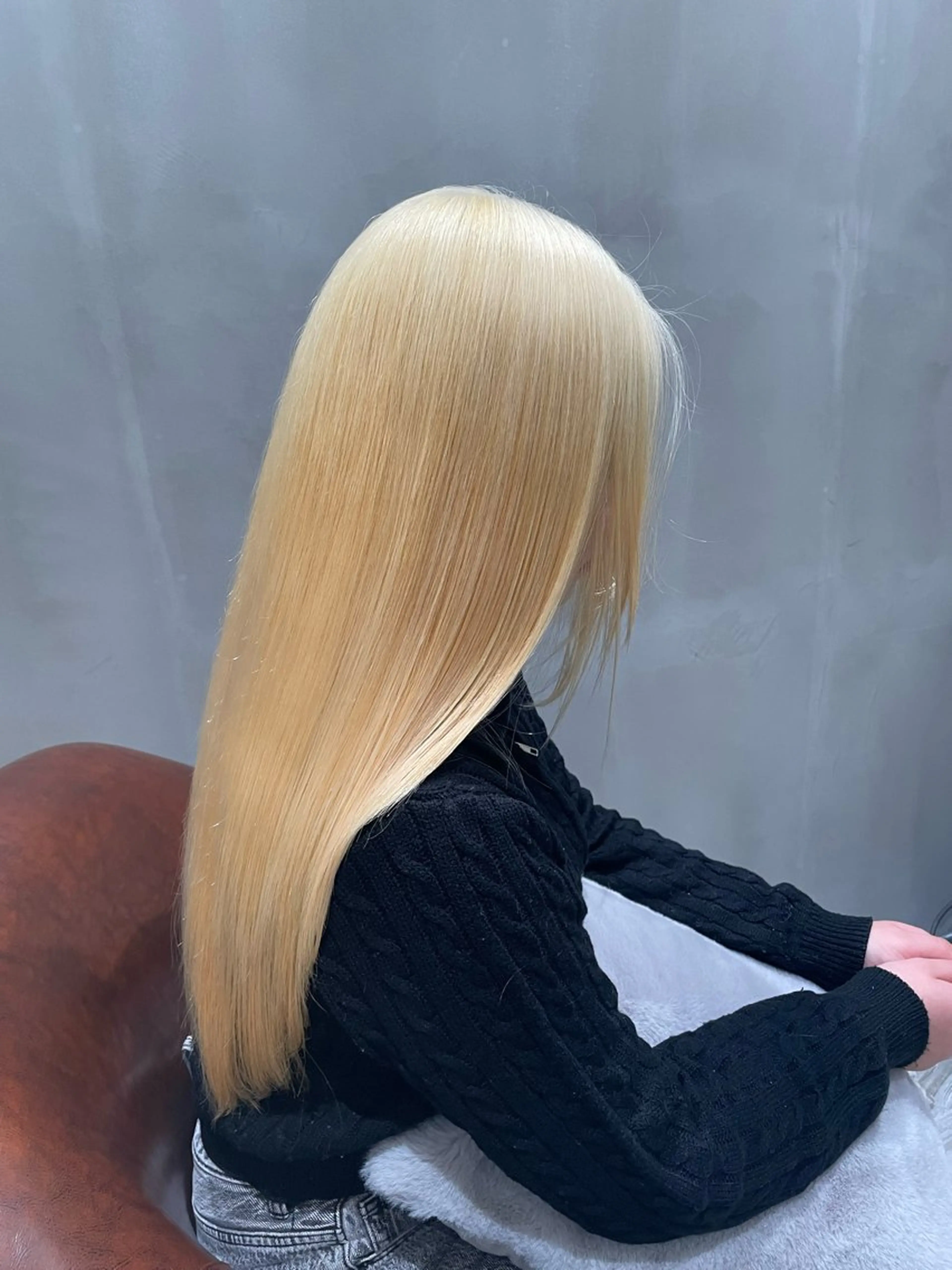 ロング 🥇KEN /レイヤー/艶カラーのヘアスタイル