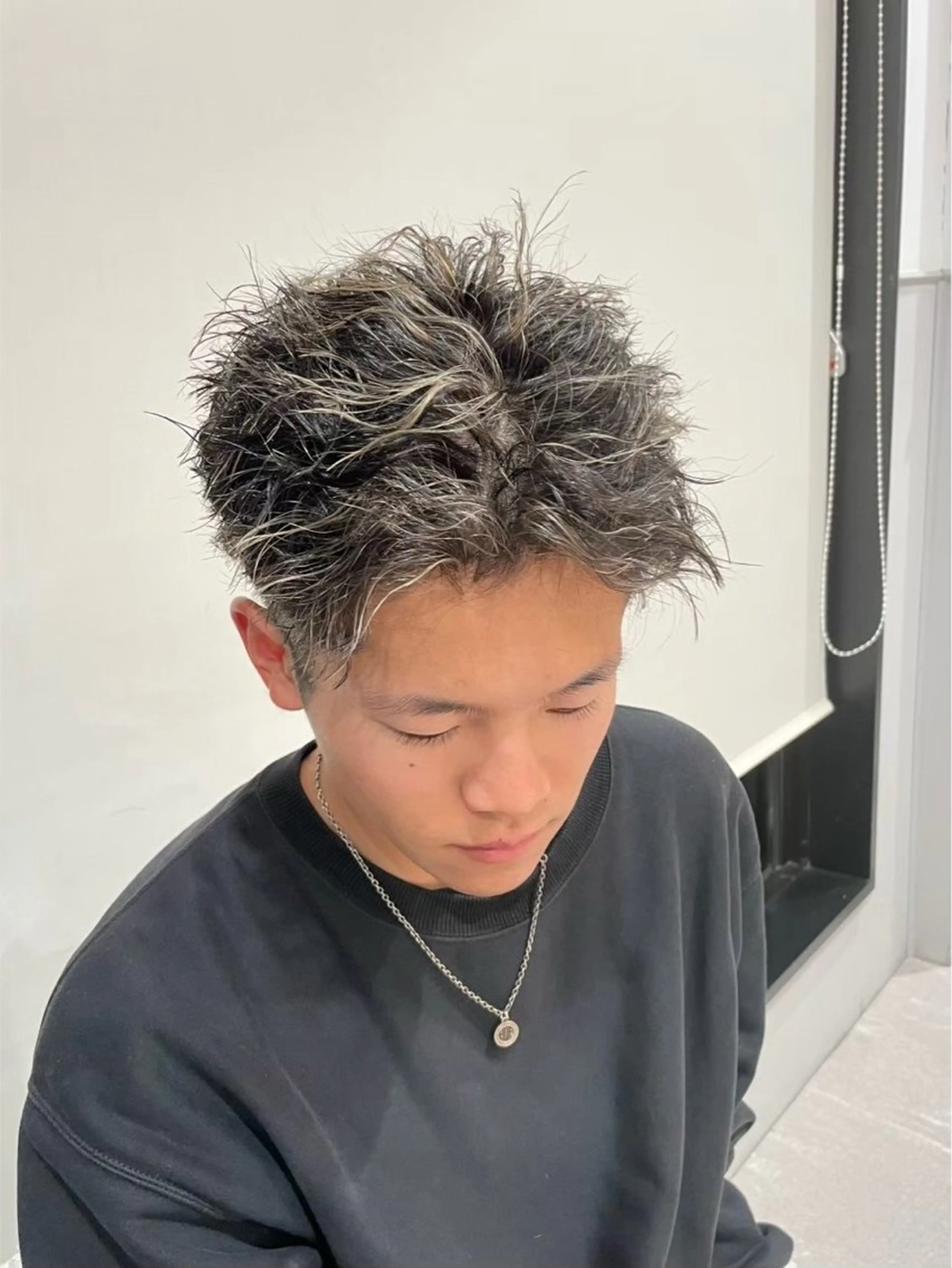 earth中野山店 西尾　乃朱のヘアスタイル