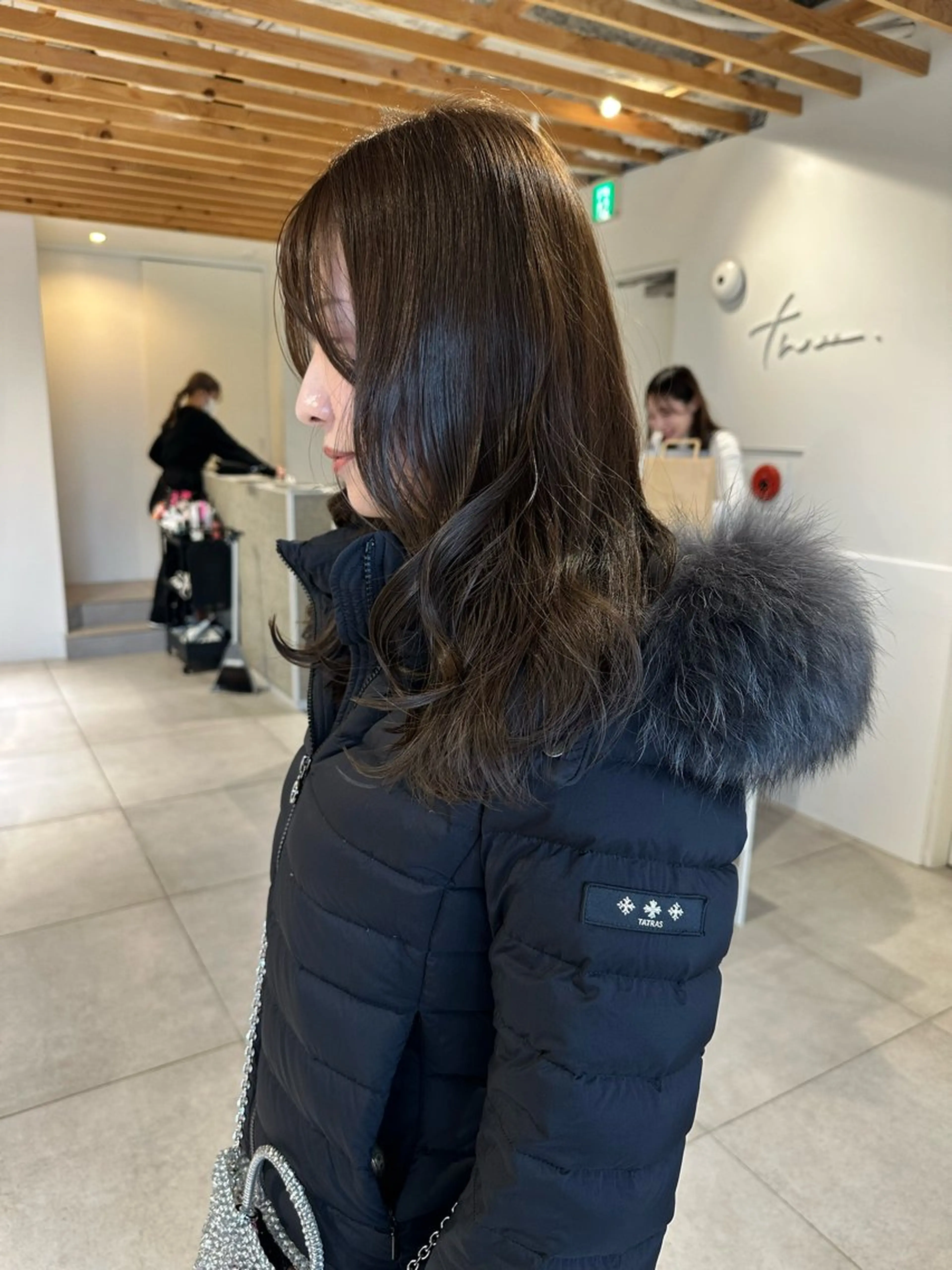 セミロング カラー カット ヘアカラー 和田 あおいのヘアスタイル