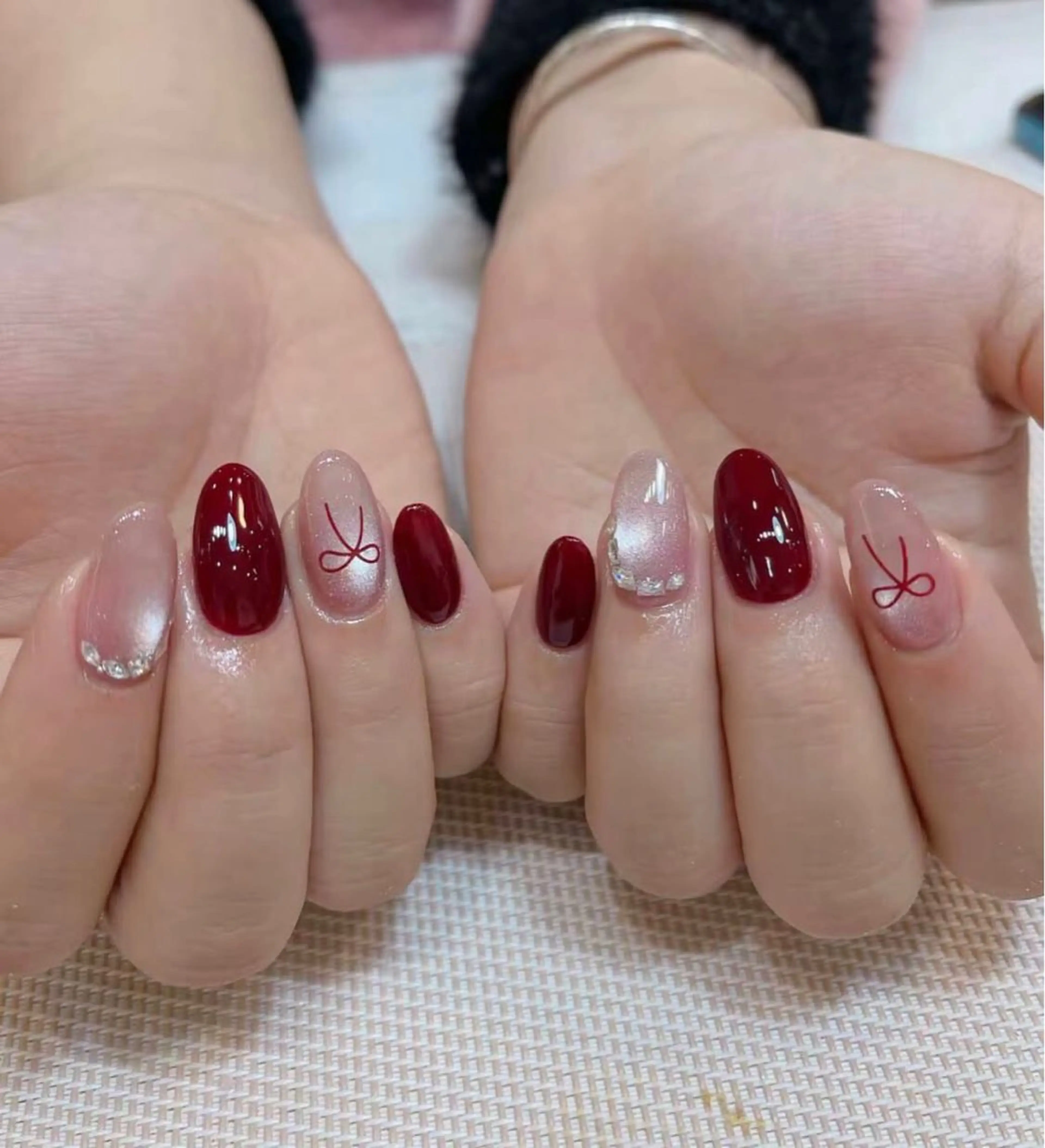 シンプルデザイン(２-3色＋シール/簡単アート)の写真