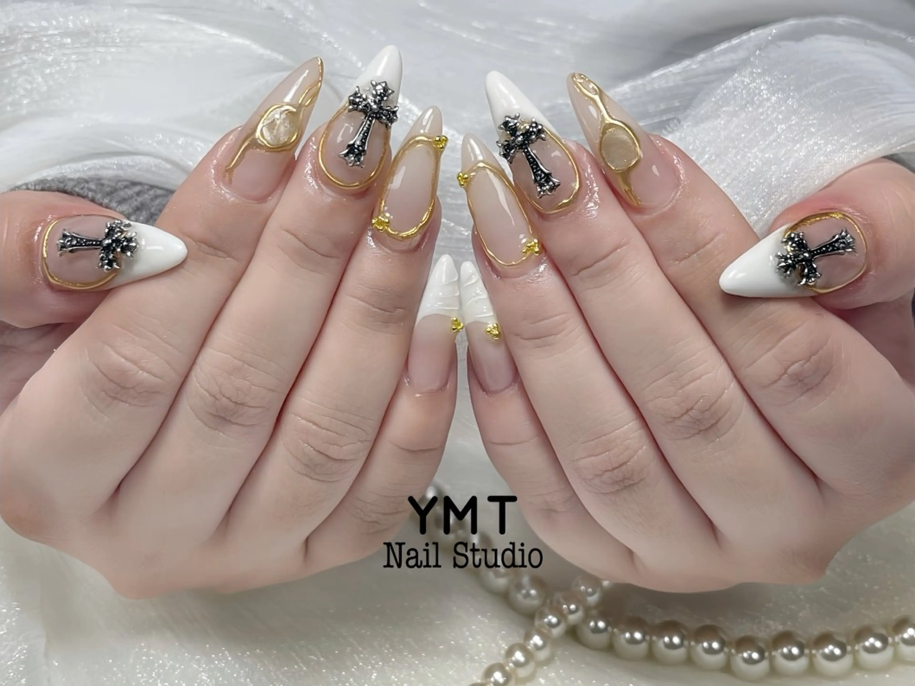 ネイル 長さ出し フットネイル ジェルネイル 韓国ネイル マグネットネイル ハンドネイル YMT.NailStudio所属・YMT. NailStudioのネイルデザイン