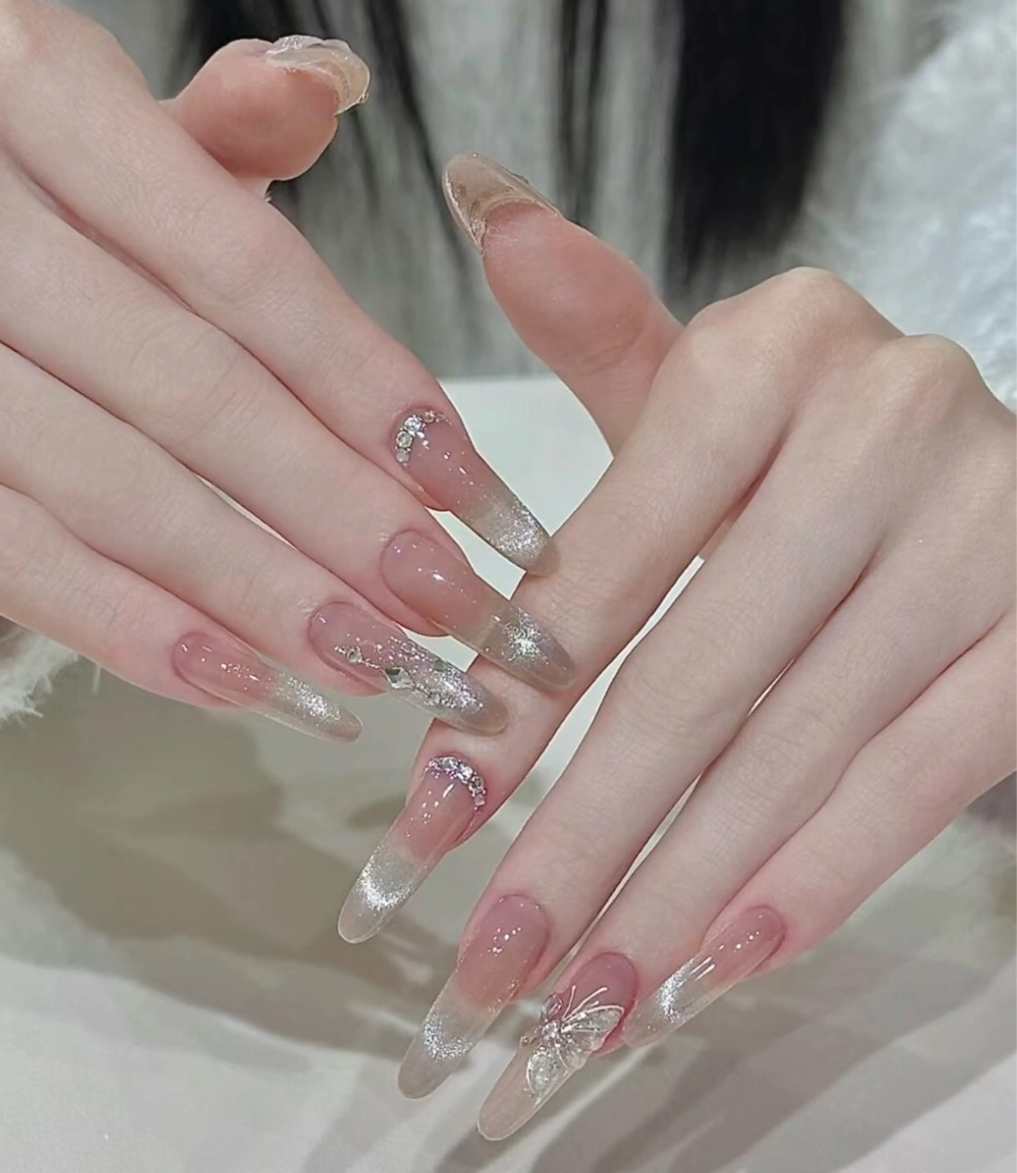 ネイル チークネイル 長さ出し フラワーネイル フレンチネイル ガーリー SunNail池袋駅 ワンホンネイルのネイルデザイン