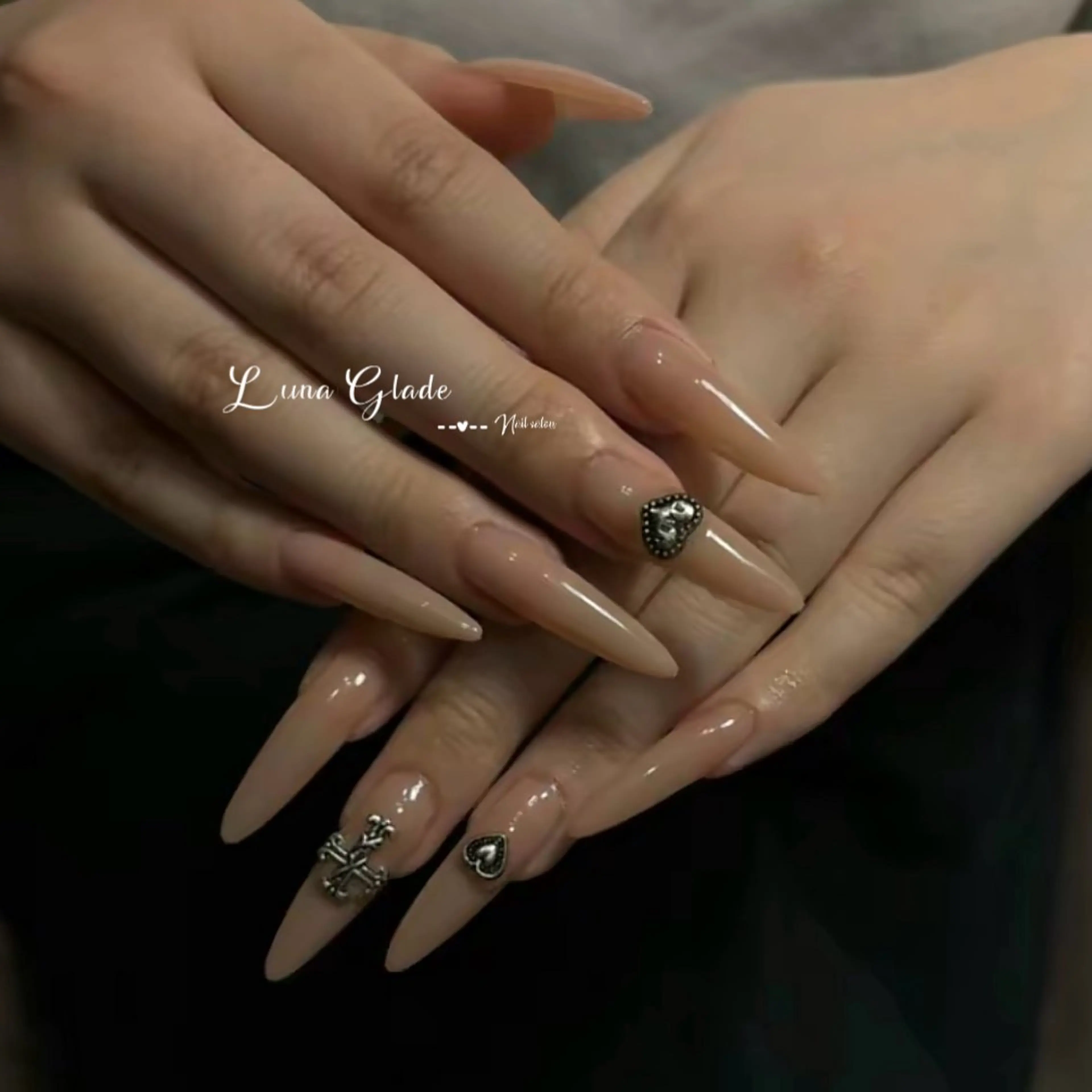 ネイル ハンドネイル Luna Glade Nail Salon所属・Luna Gladeのネイルデザイン